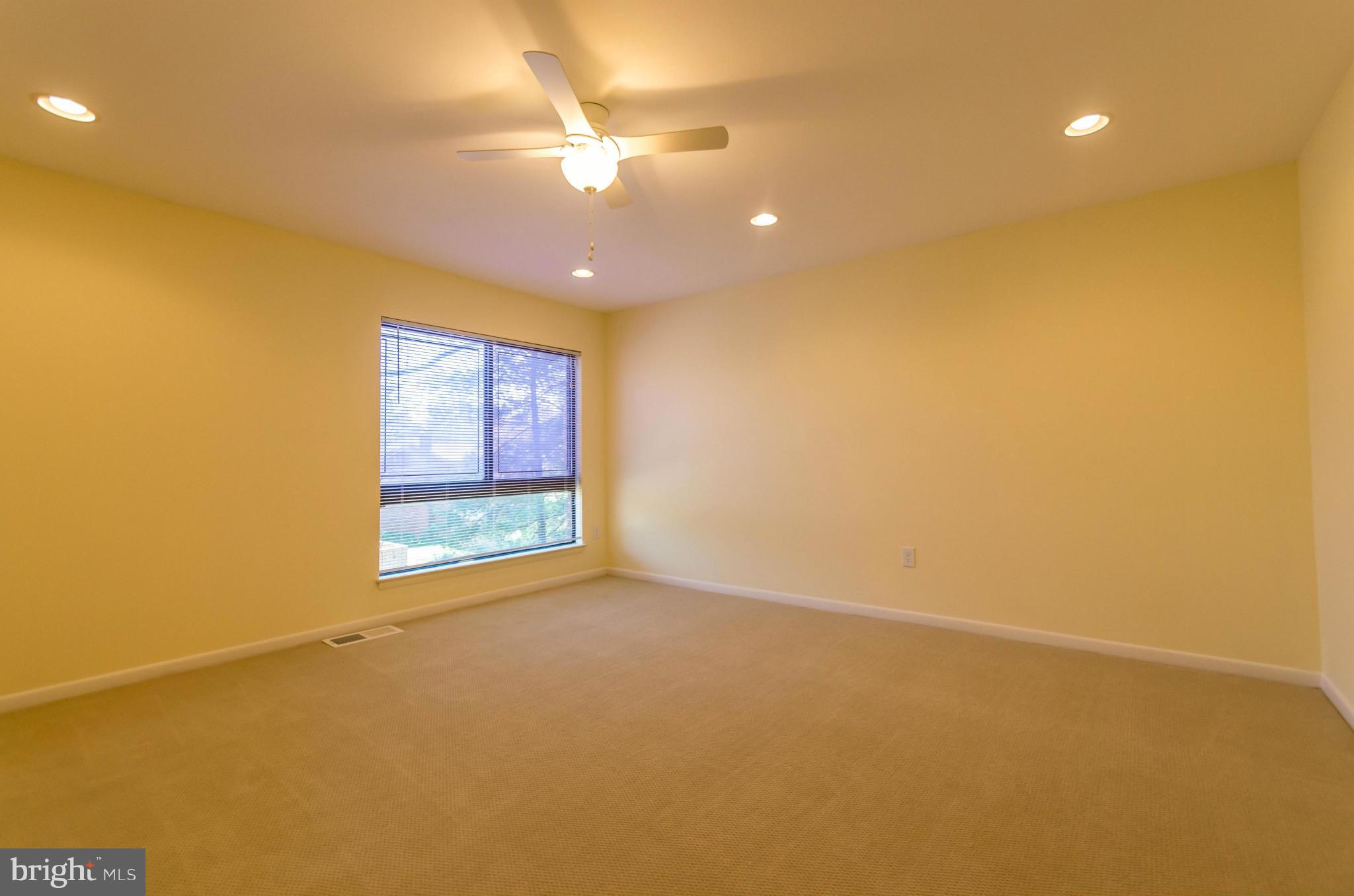 ANNEN WOODS - Residential