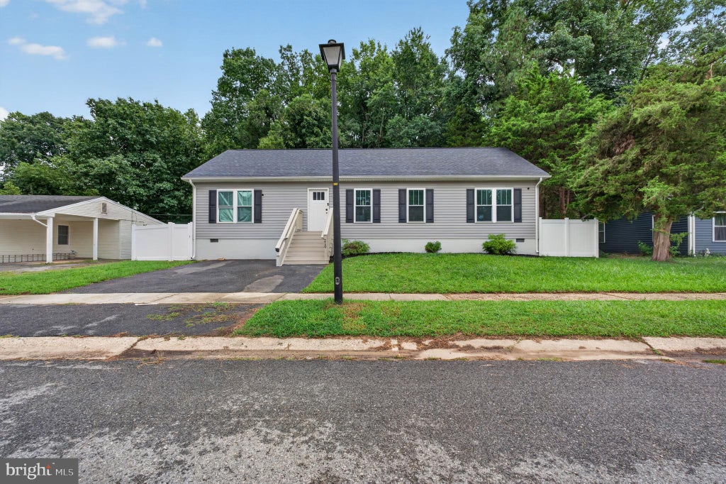 Photo of 210 S Governors Boulevard, DOVER, DE 19901 (MLS # DEKT2049960)