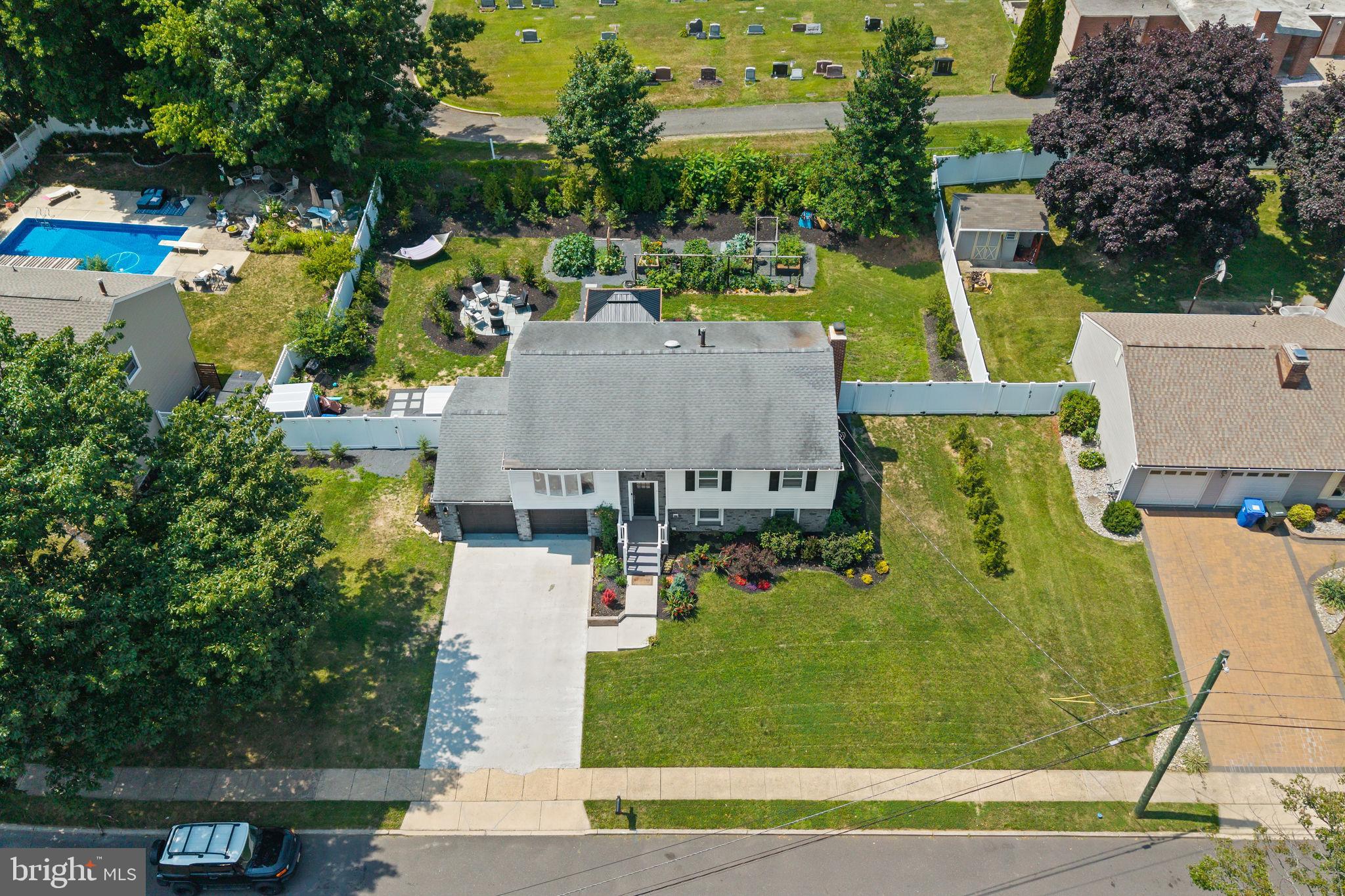6 INDEPENDENCE DRIVE