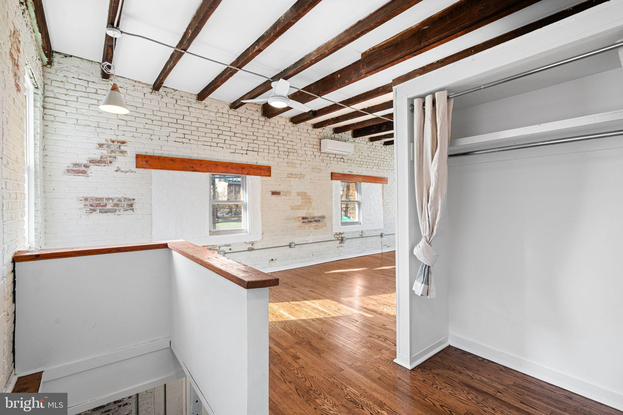 OLDE KENSINGTON - Residential Lease