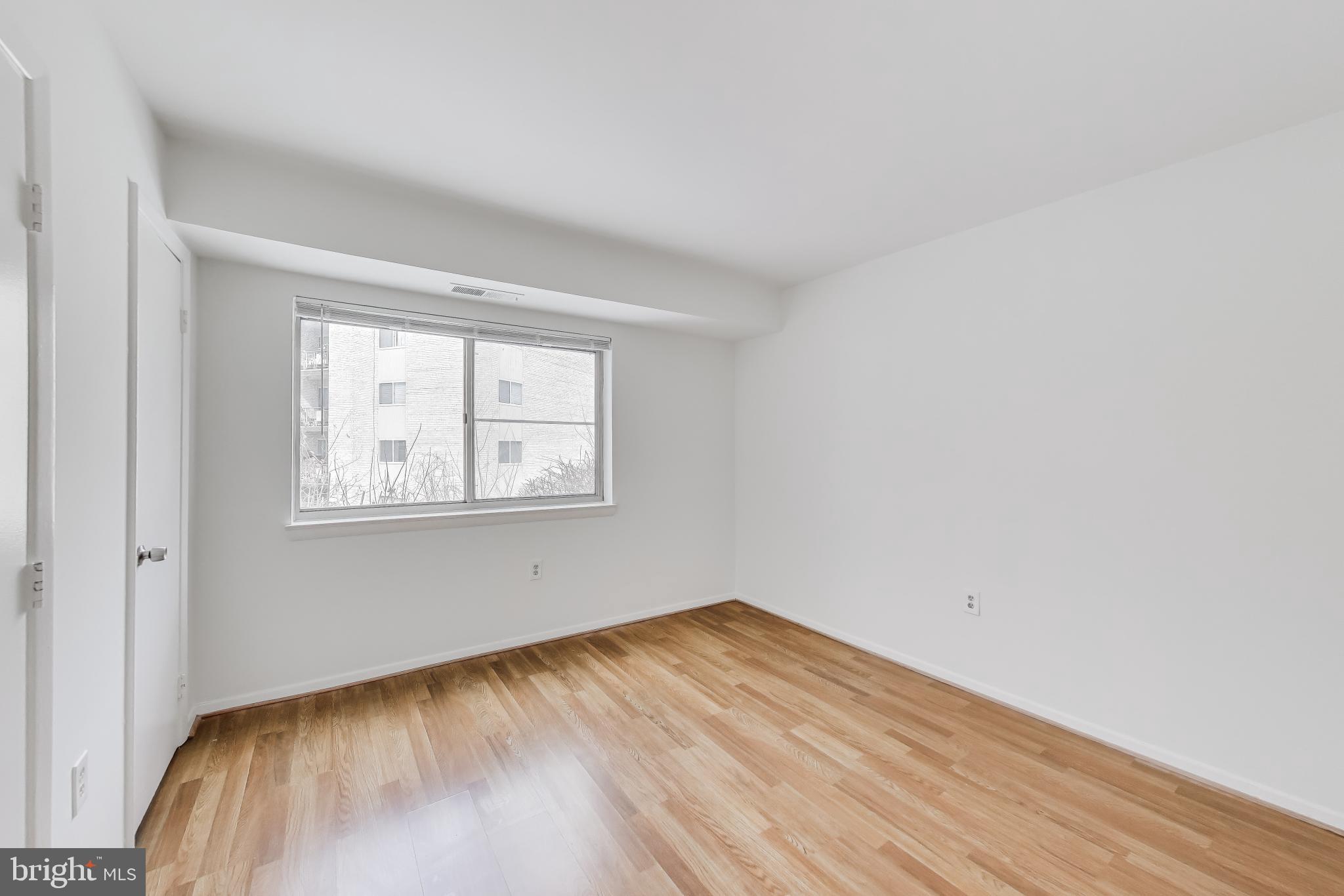 BETHESDA PARK - Residential