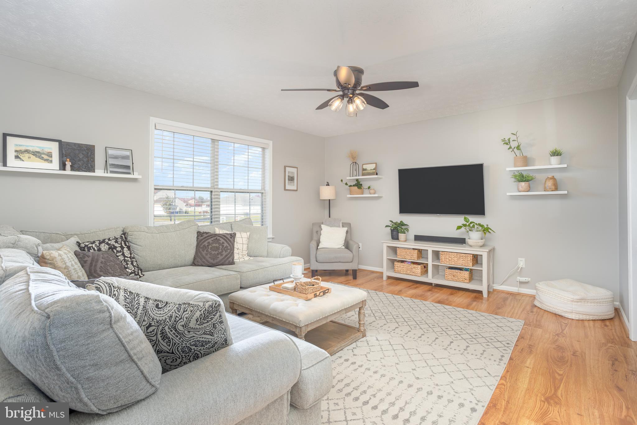 3221 GREY FOX CIRCLE