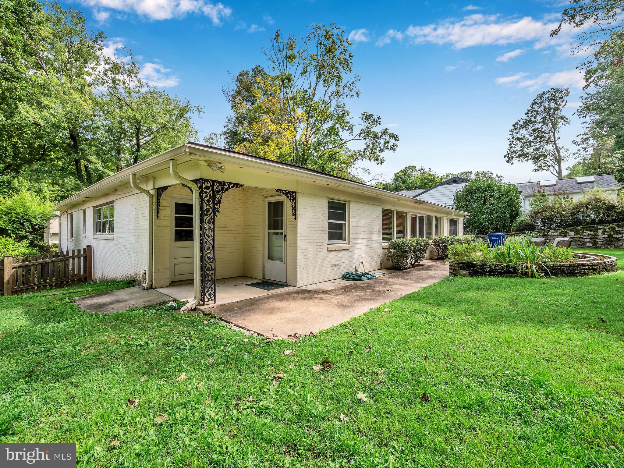 BELLE HAVEN - Residential Lease