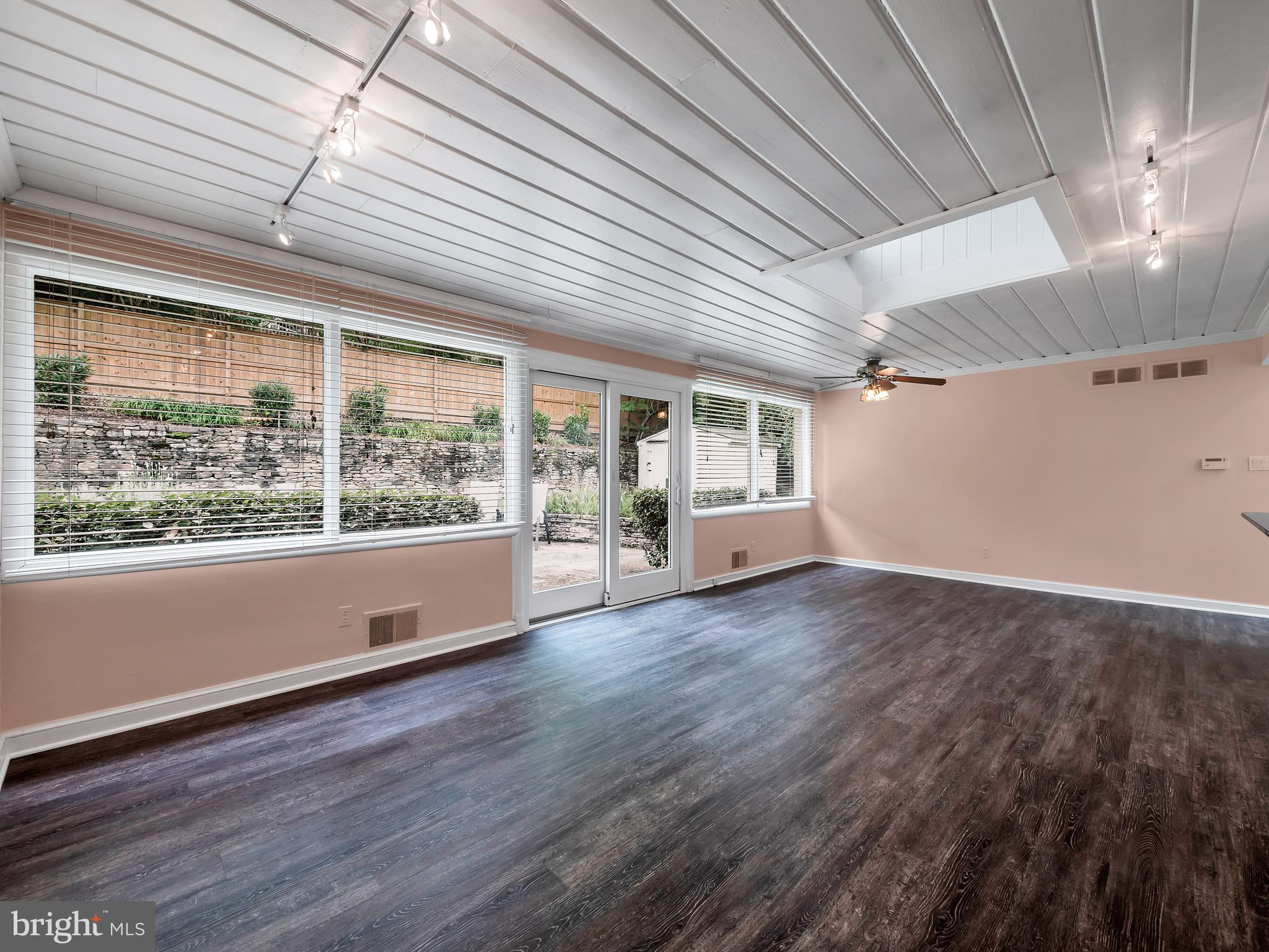 BELLE HAVEN - Residential Lease