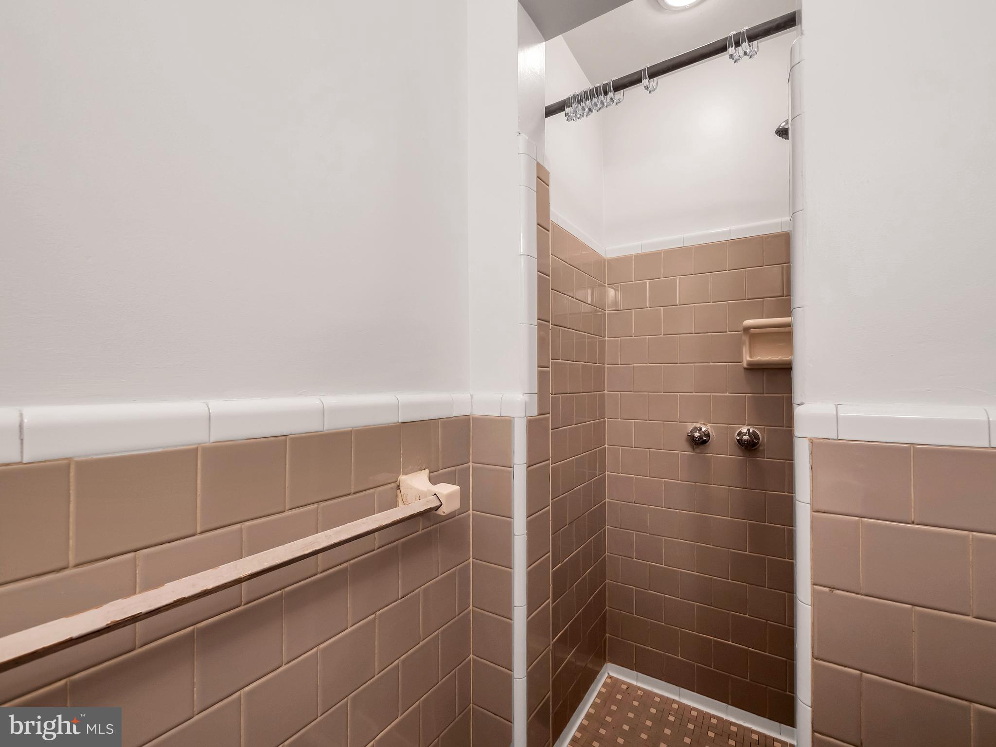 BELLE HAVEN - Residential Lease