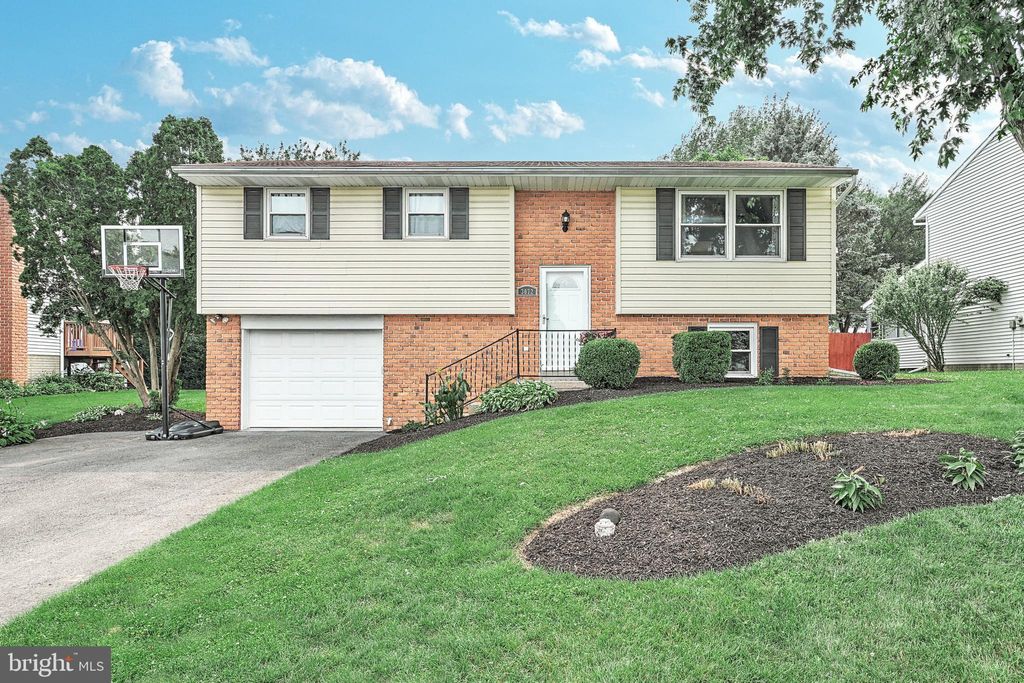 Photo of 3072 TODD LN, LANCASTER, PA 17601 (MLS # PALA2037056)