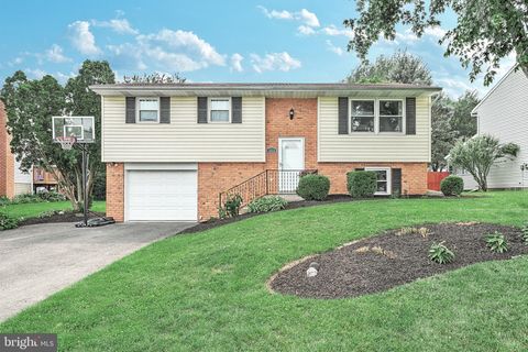 Photo of 3072 TODD LN, LANCASTER, PA 17601 (MLS # PALA2037056)