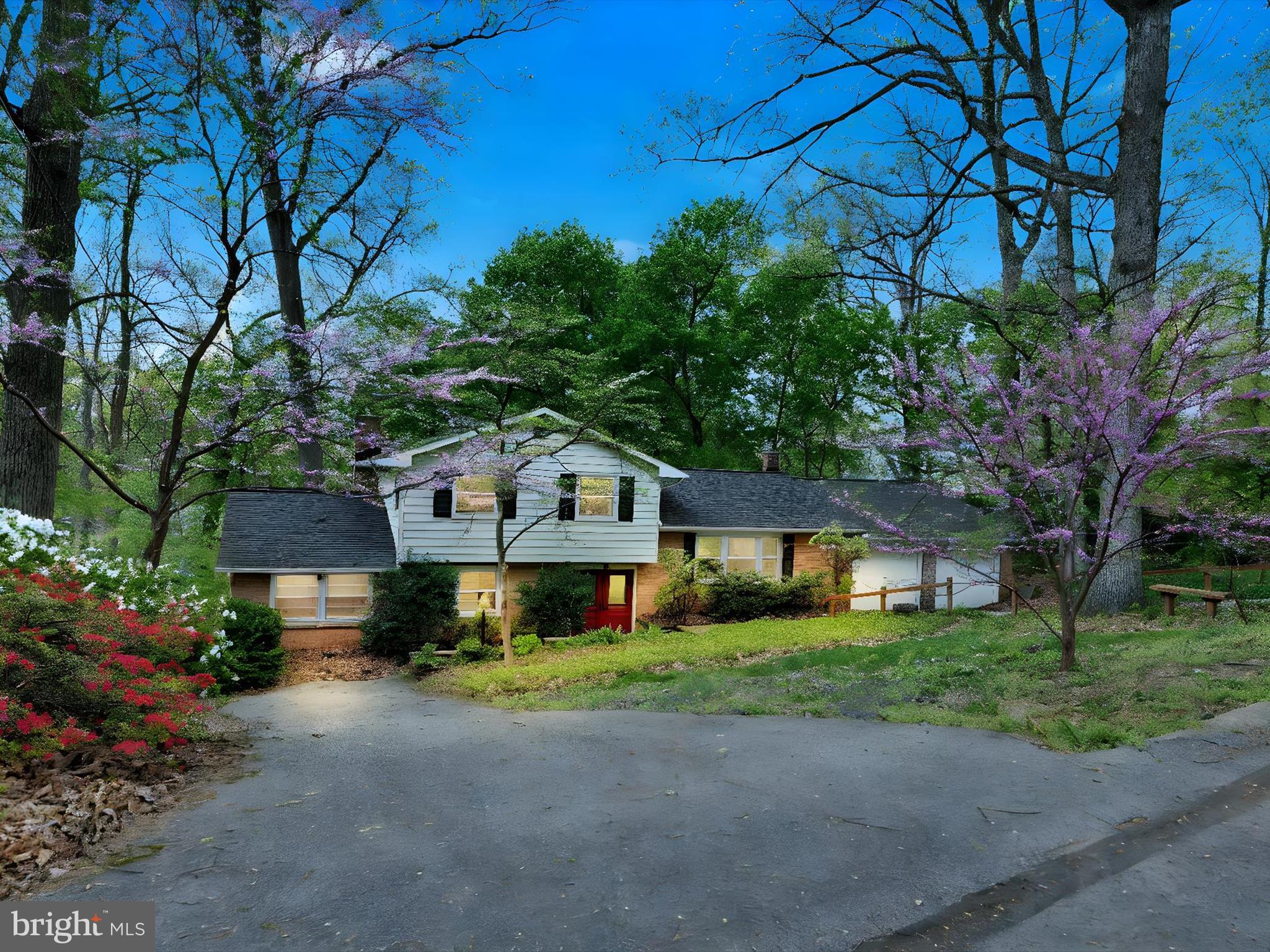 2370 HENBIRD LANE
