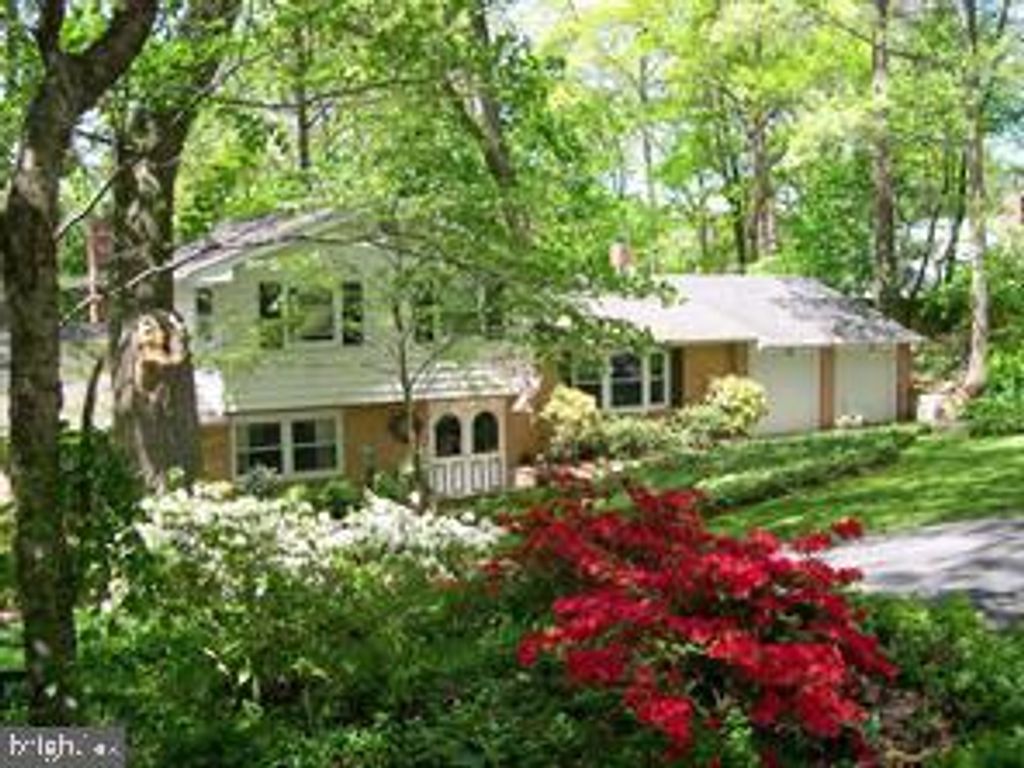 Photo of 2370 Henbird Lane, LANCASTER, PA 17601 (MLS # PALA2068746)