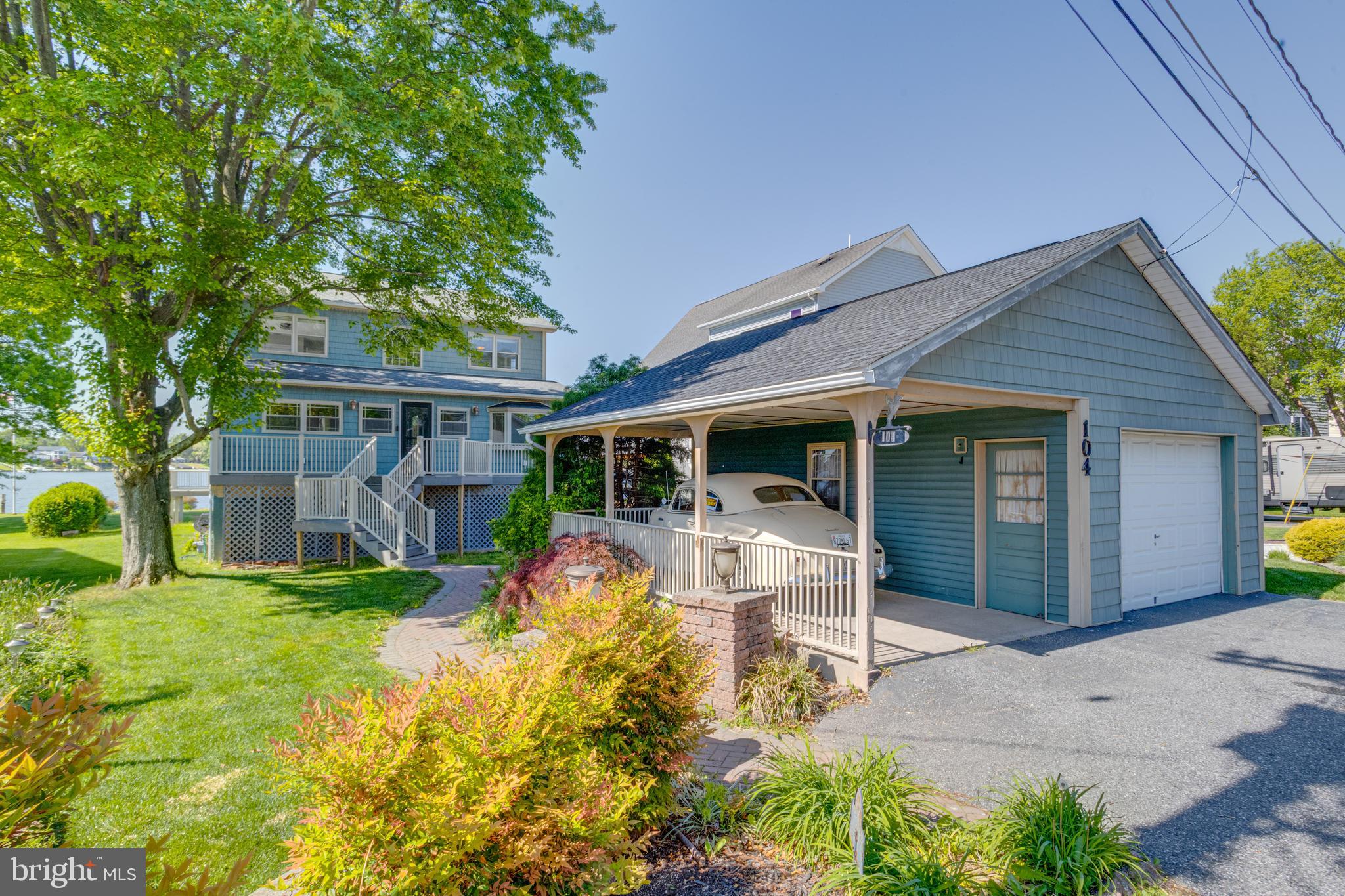 MIDDLE RIVER - Residential