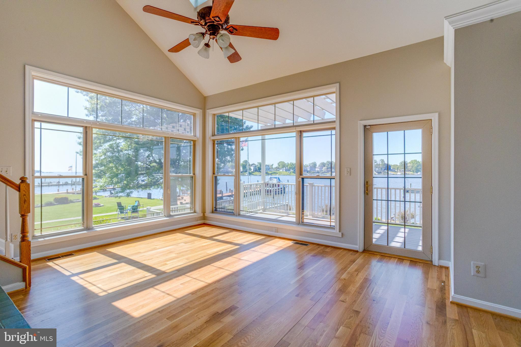 MIDDLE RIVER - Residential