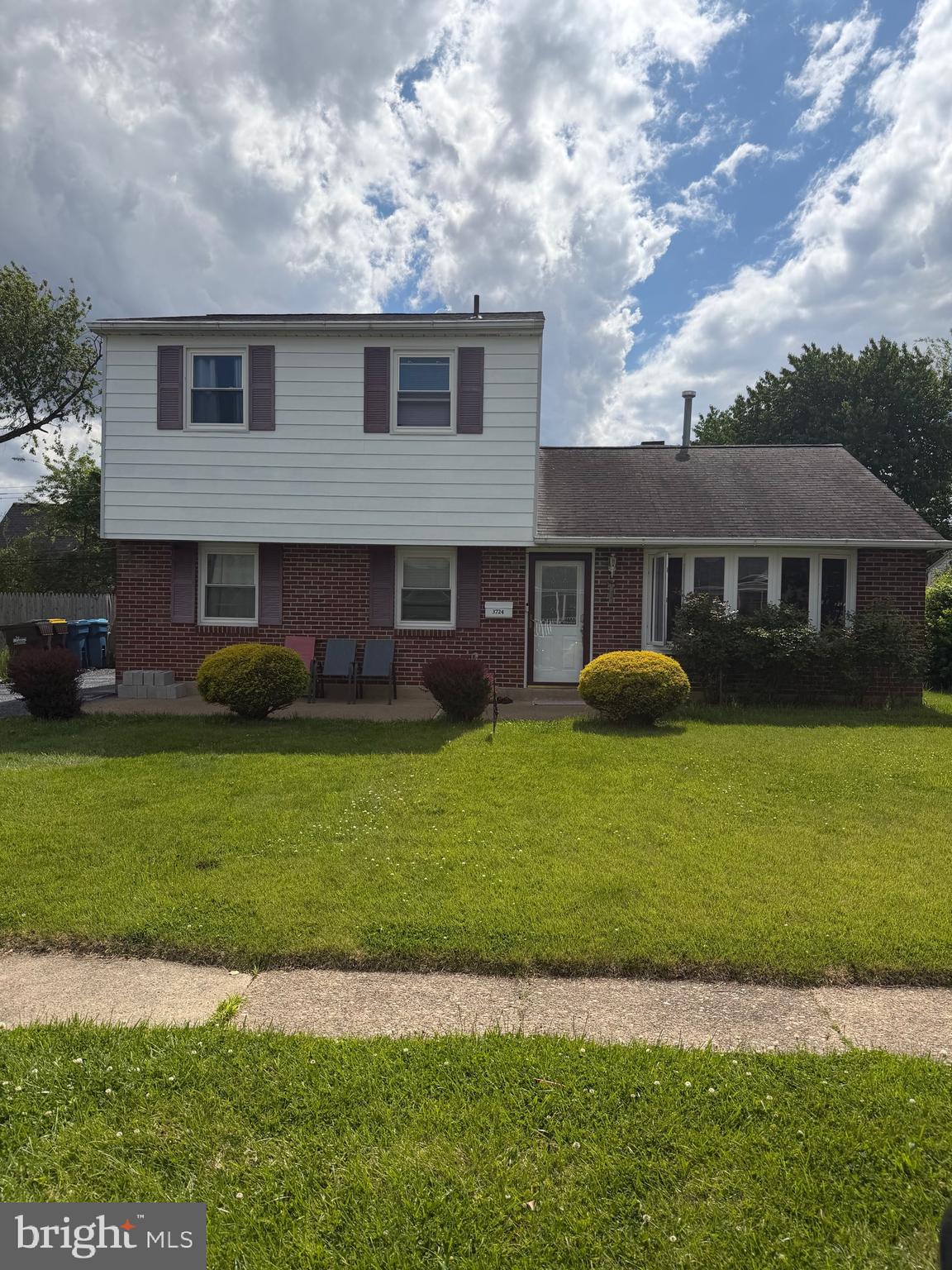 3724 DEVONSHIRE PLACE