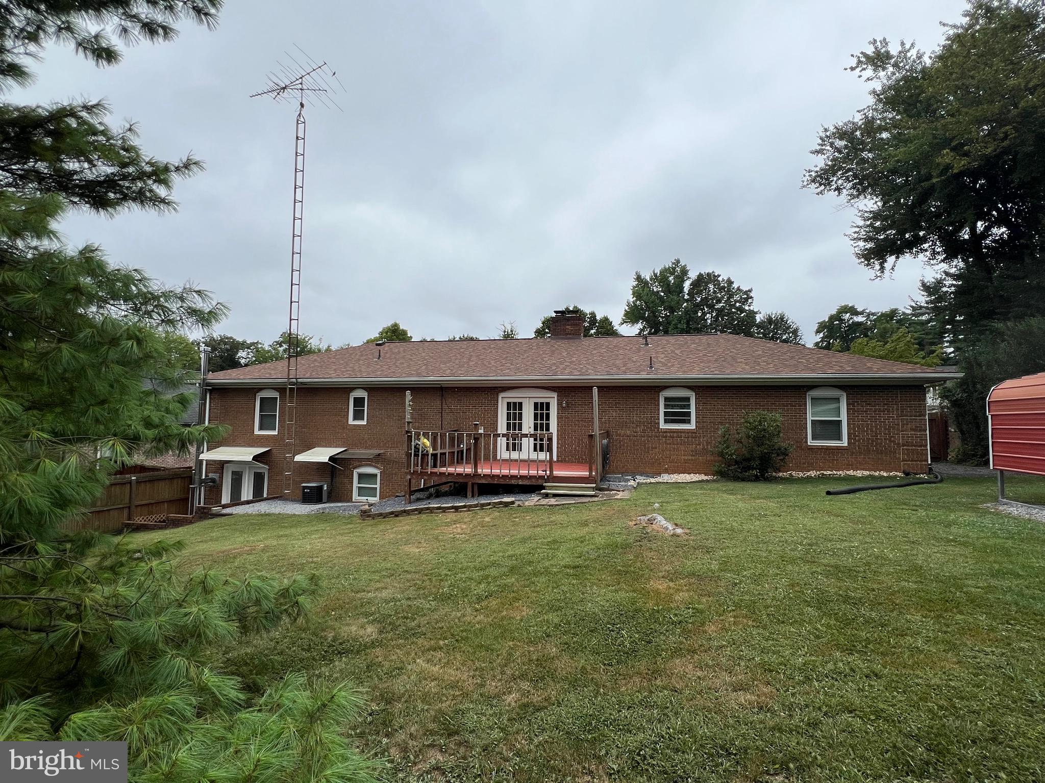 BRIARWOOD - Residential