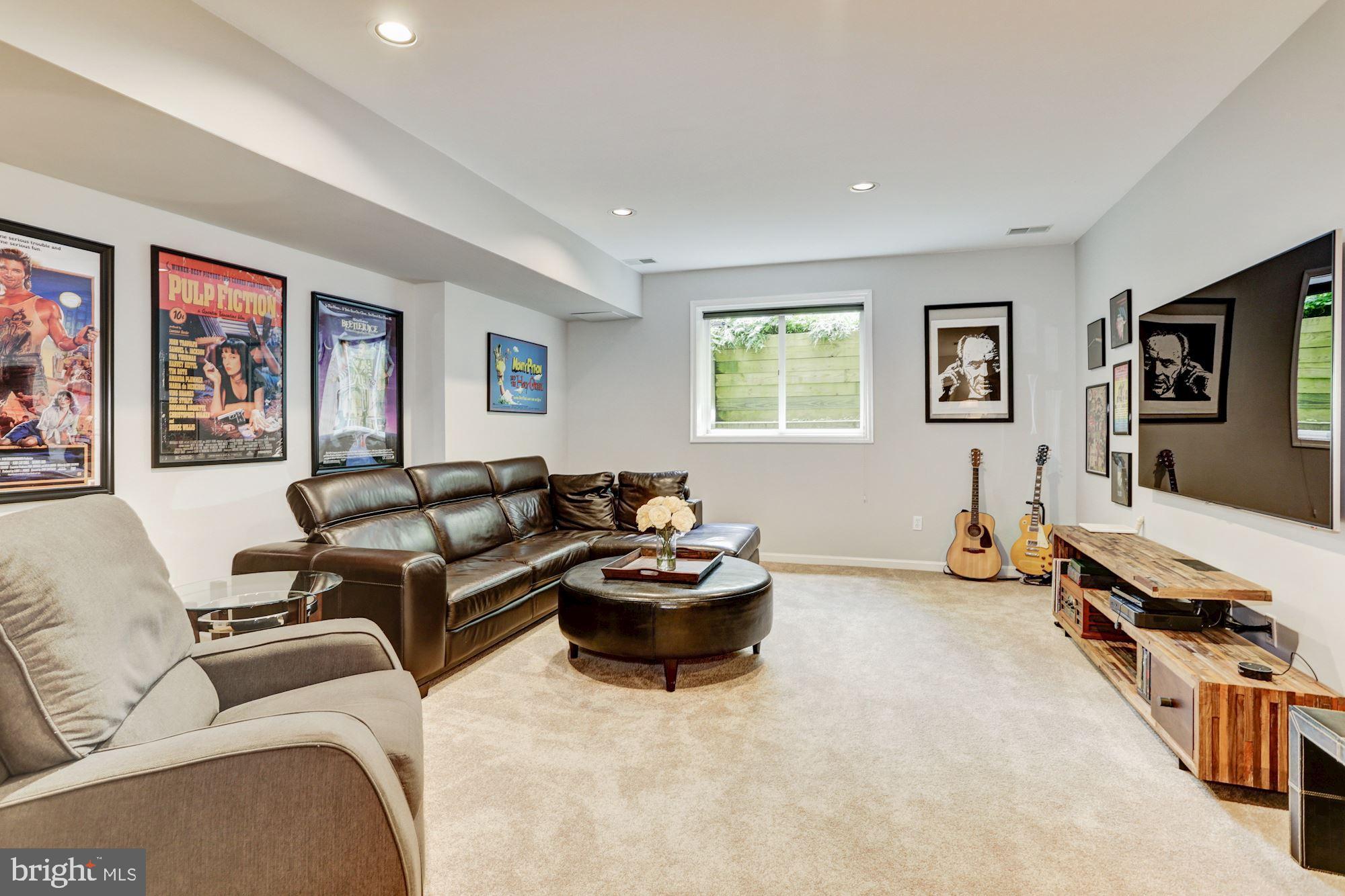 VILLAGE OF HARPERS CHOICE - Residential