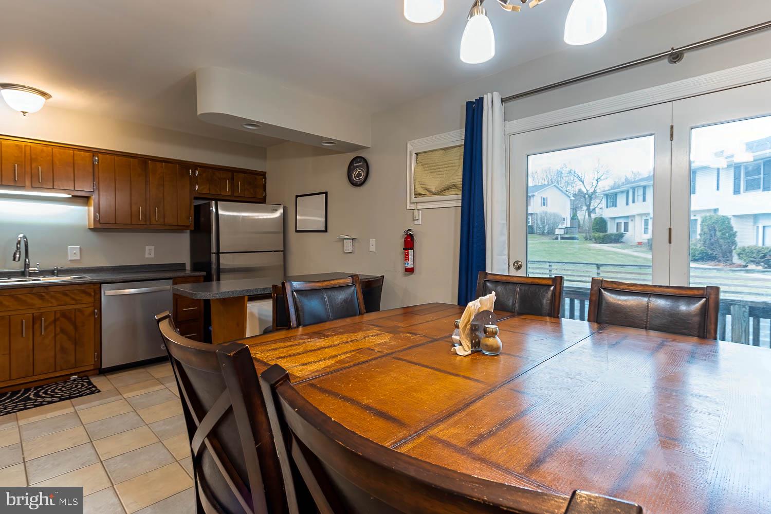 BAYFIELD HOUSE CONDOMINIUMS - Residential