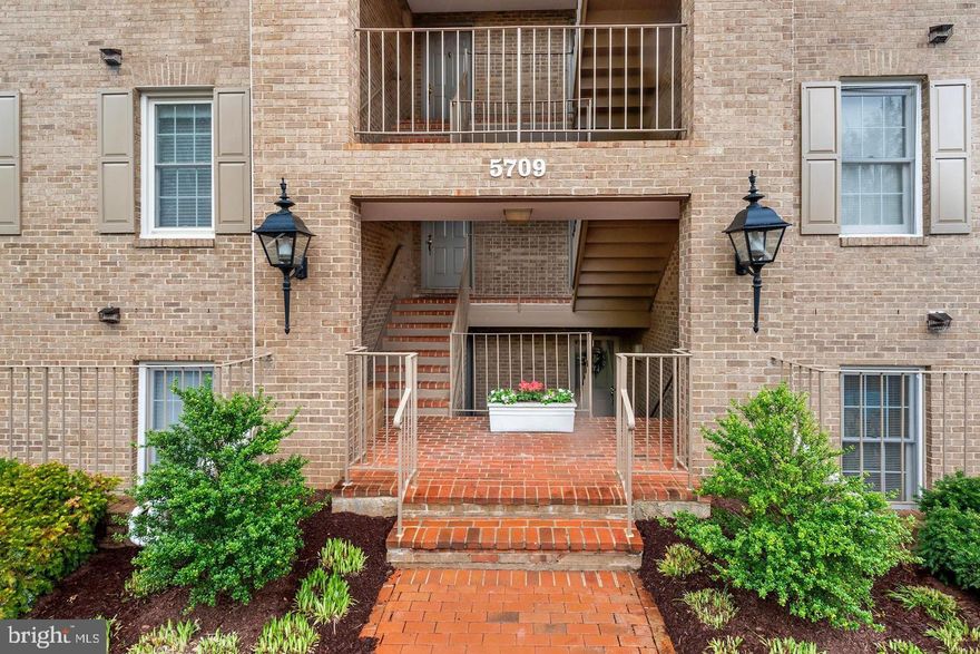 Spacious Terrace-level Walk-out Corner, End Unit in the private community of Tuckerman Station. Features include an Entry foyer with Marble floors, a Large Living/Dining area, 3 Bedrooms, 2 Full Bathrooms, and a bright, light-filled Sunroom with a large storage closet. The Kitchen boasts new Stainless steel Appliances, Quartz Countertops, and Cabinets.  Newly Updated Bathrooms, Hardwood floors. The unit has been freshly painted and includes an in-unit washer and dryer.

The community offers a Pool, Tennis Courts and Tot Lot. Enjoy walking or biking on the Beth Trolley Trail, and take advantage of nearby amenities: less than a mile to Grosvenor METRO, Grosvenor Market (0.5 miles), Whole Foods, Starbucks, Wildwood Center, Pike & Rose, Seasons 52, and more.
This unit is one of the few in the community with a private walkway, providing direct access to the rear of the unit from the non-reserved parking lot, all without stairs, making it ideal for handicapped access. Additionally, there are two EV charging stations next to the building.