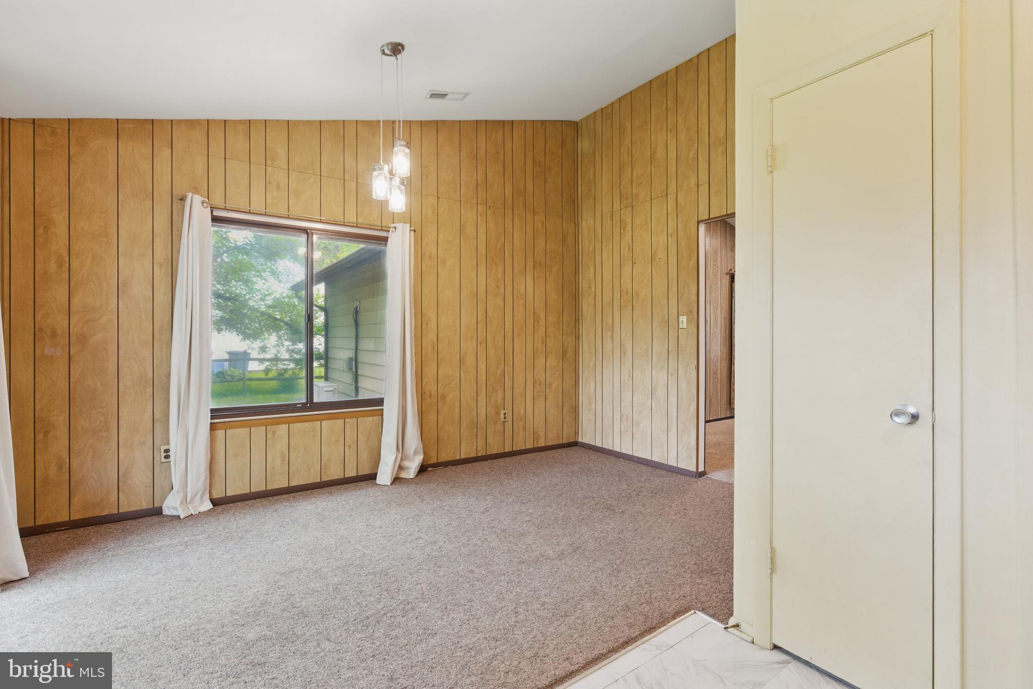 POINTER RIDGE - Residential