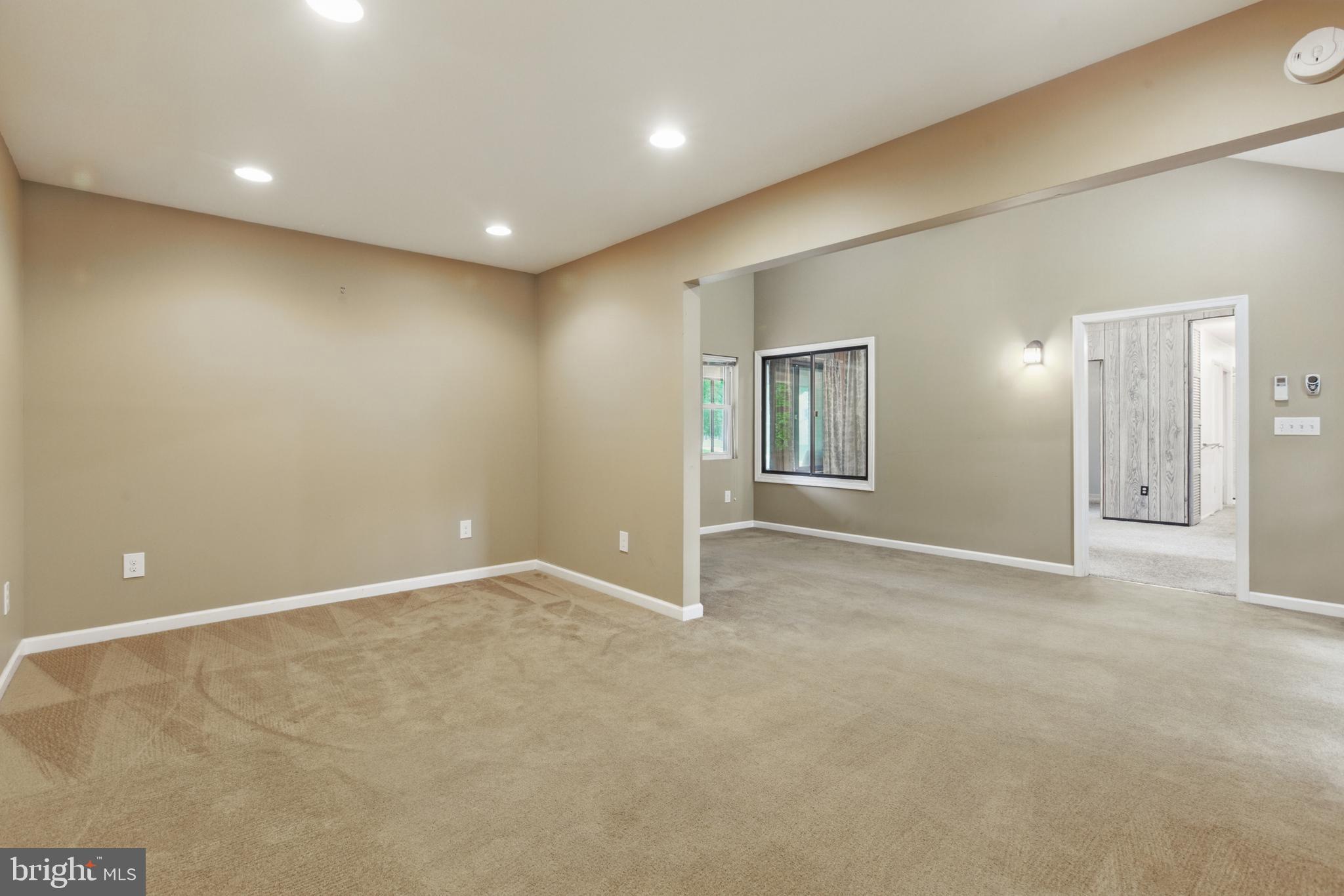 POINTER RIDGE - Residential