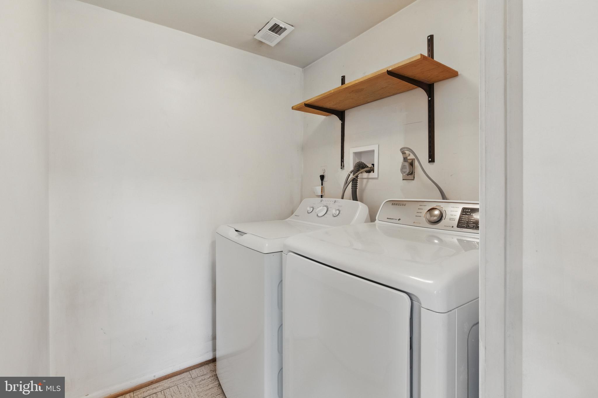 POINTER RIDGE - Residential