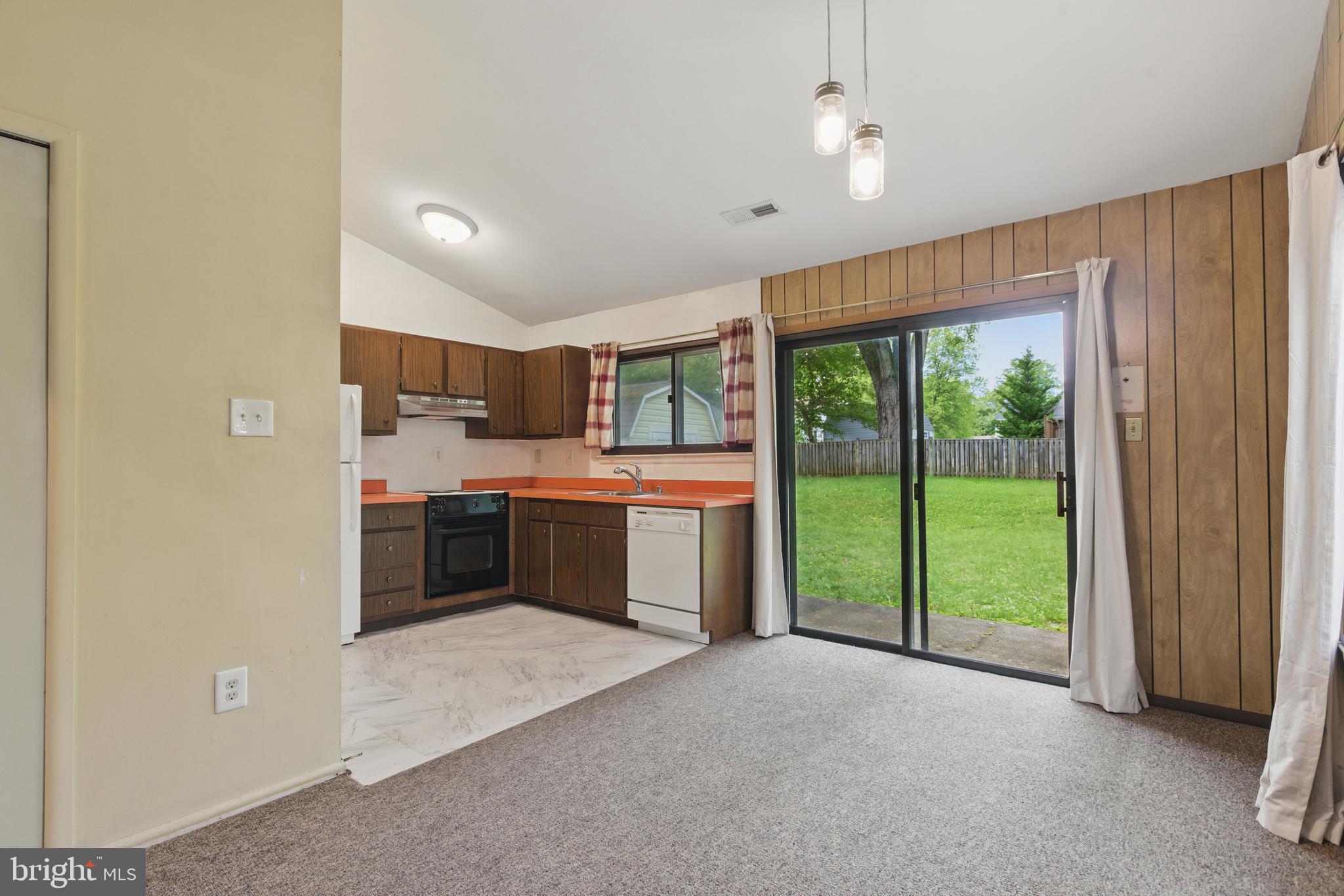 POINTER RIDGE - Residential