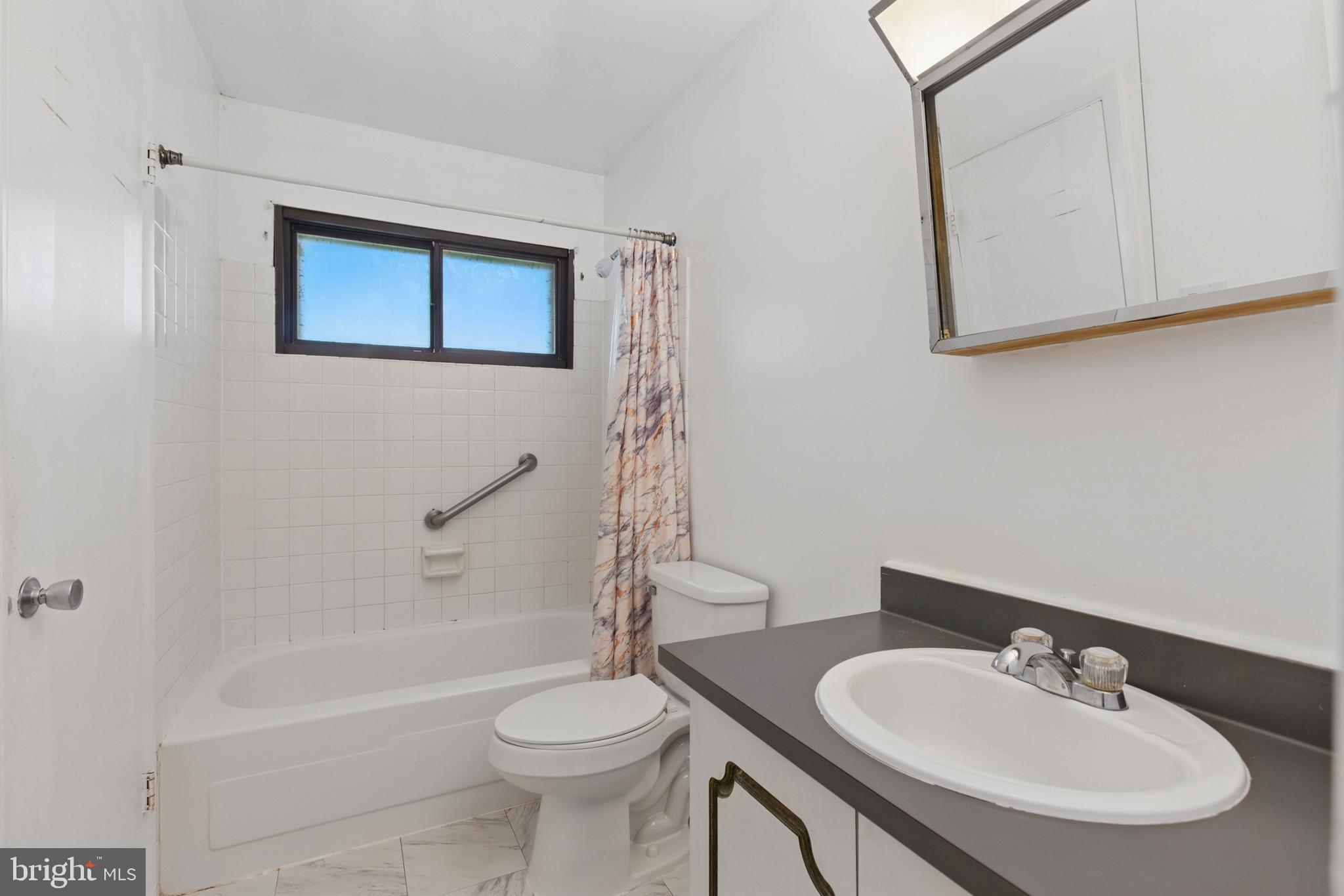 POINTER RIDGE - Residential