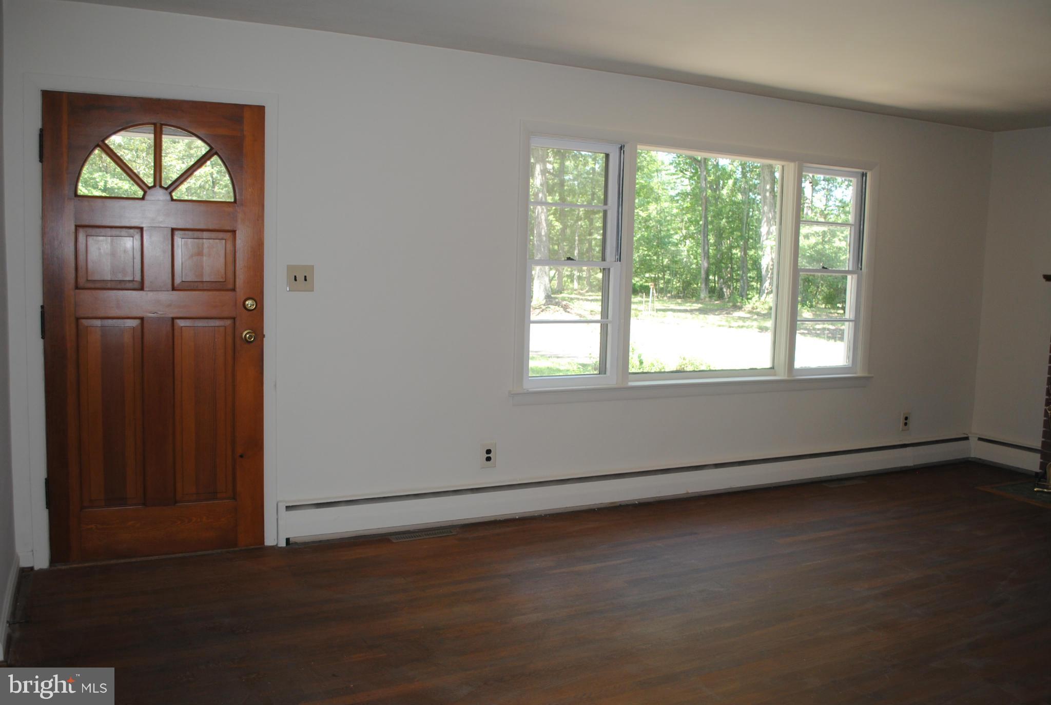 FLAT IRON - Residential