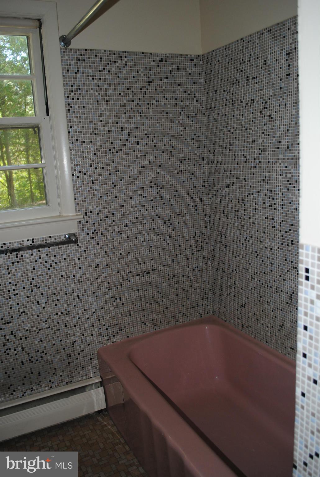 FLAT IRON - Residential