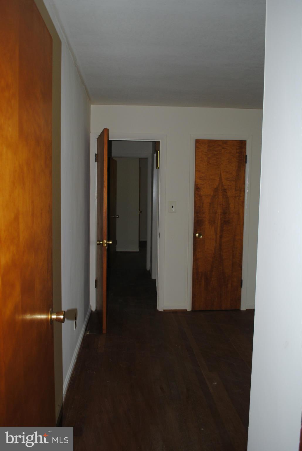 FLAT IRON - Residential