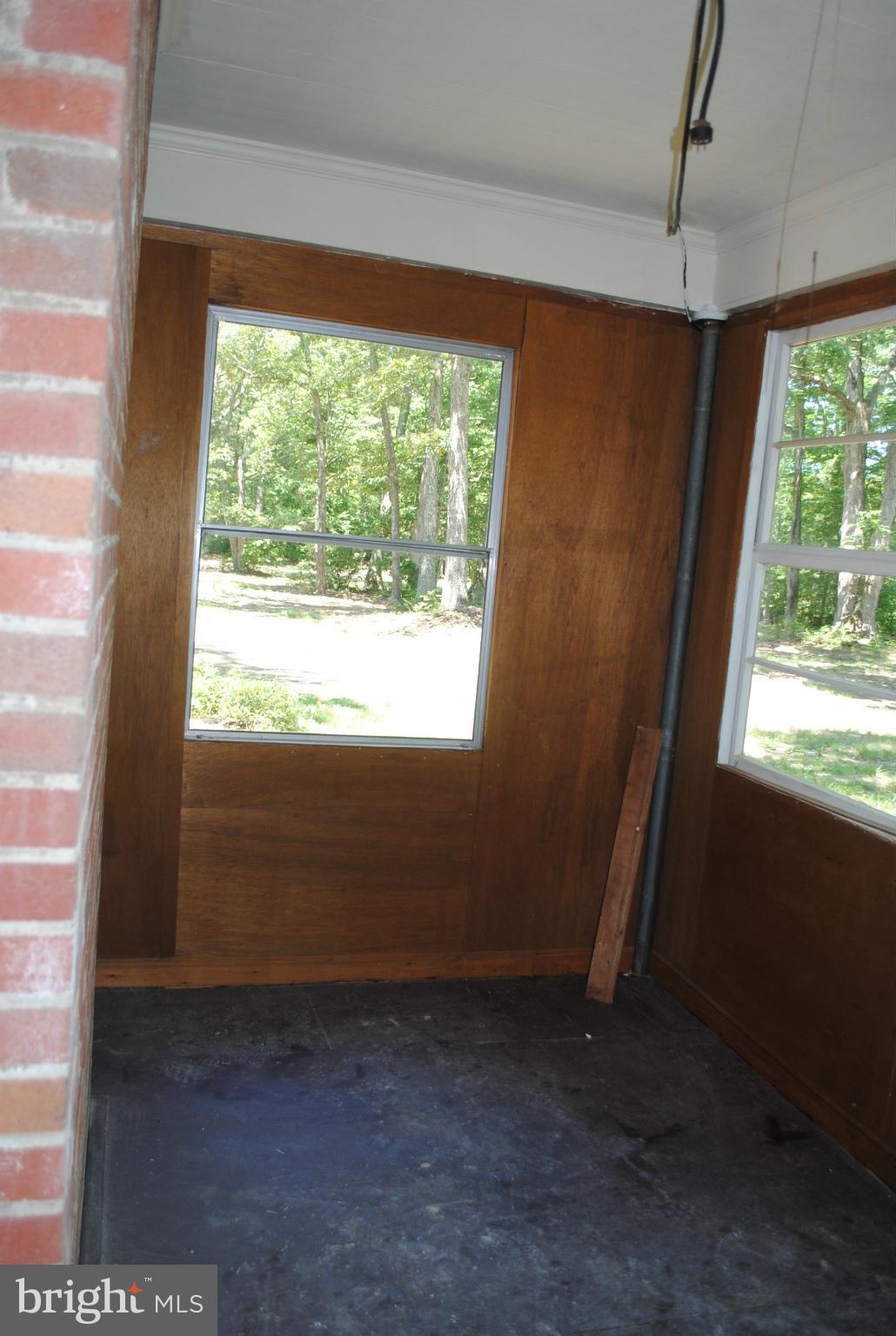 FLAT IRON - Residential