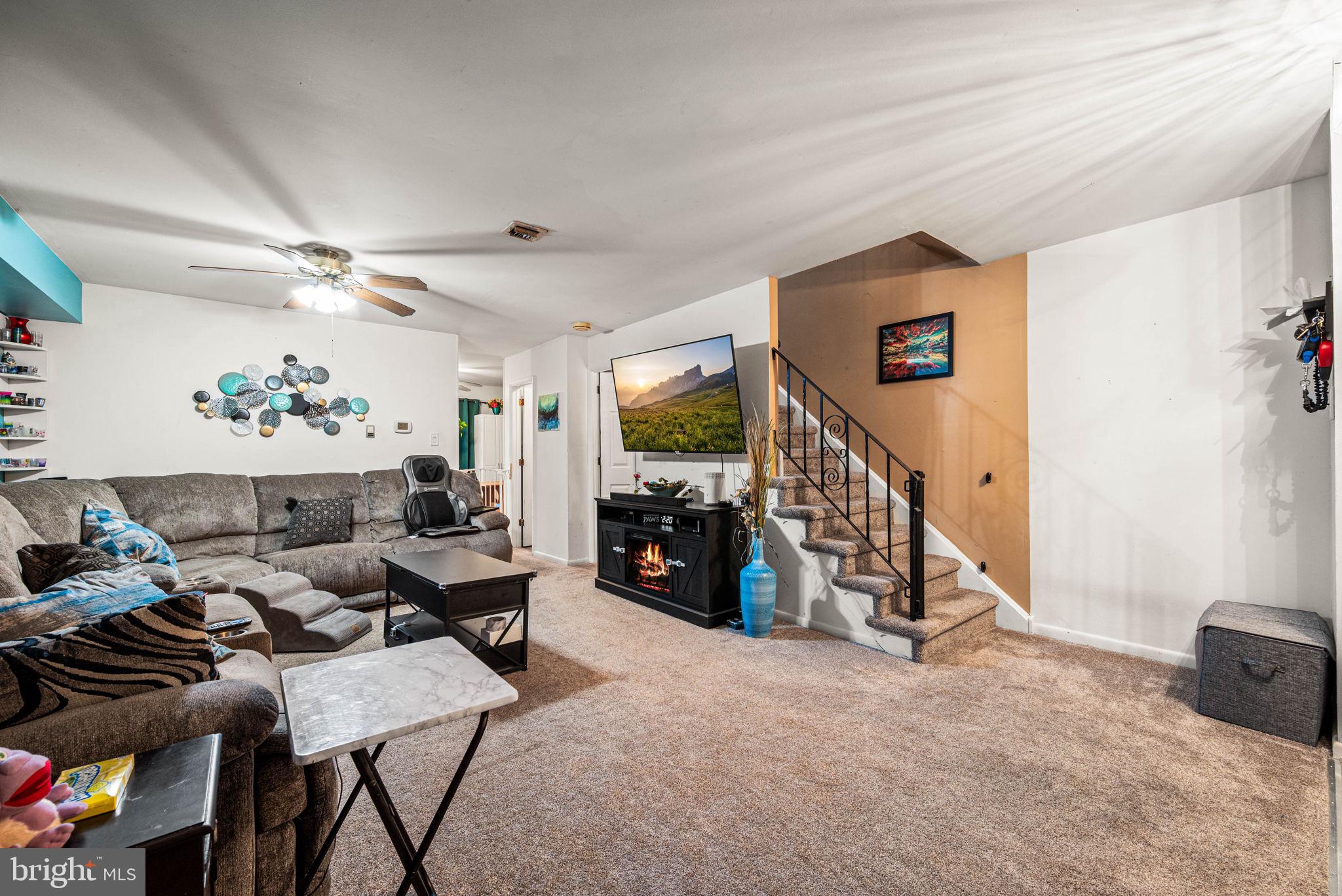 WALNUT RIDGE ESTS - Residential