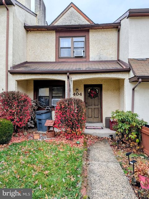 1404 WALNUT RIDGE ESTATE POTTSTOWN PA 19464