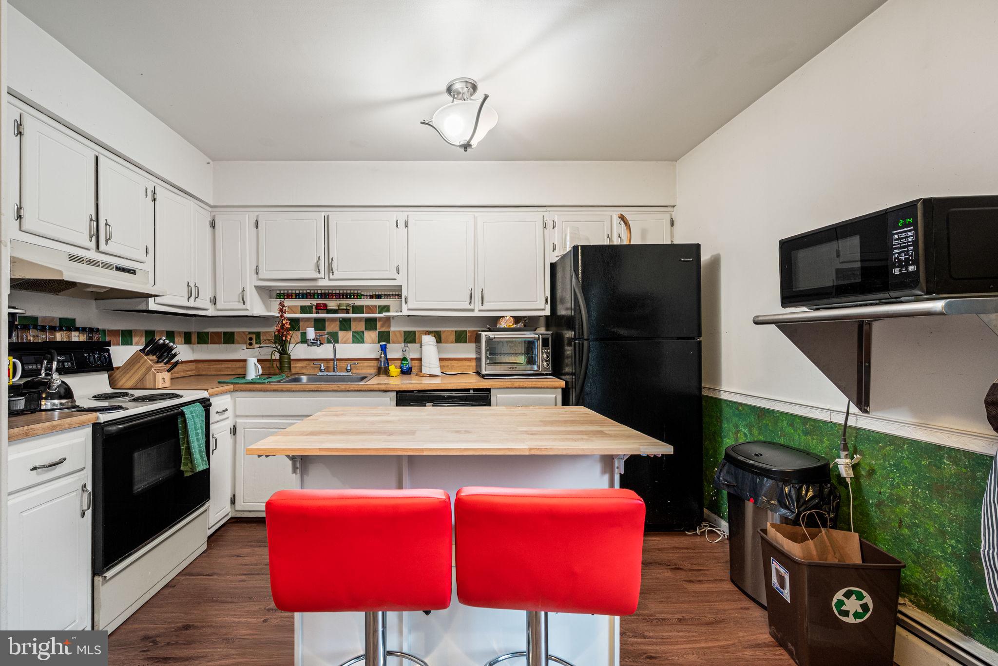 WALNUT RIDGE ESTS - Residential