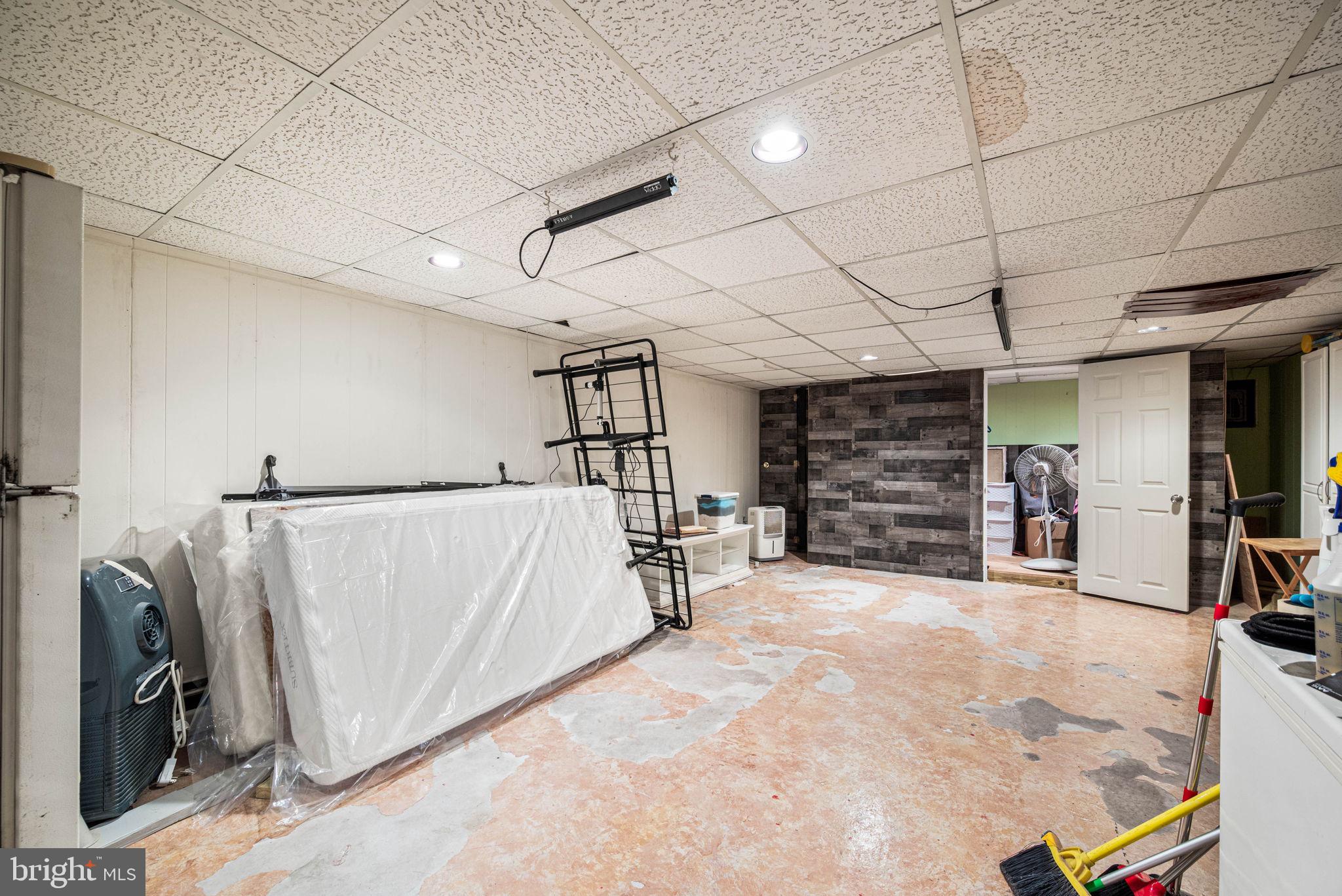 WALNUT RIDGE ESTS - Residential