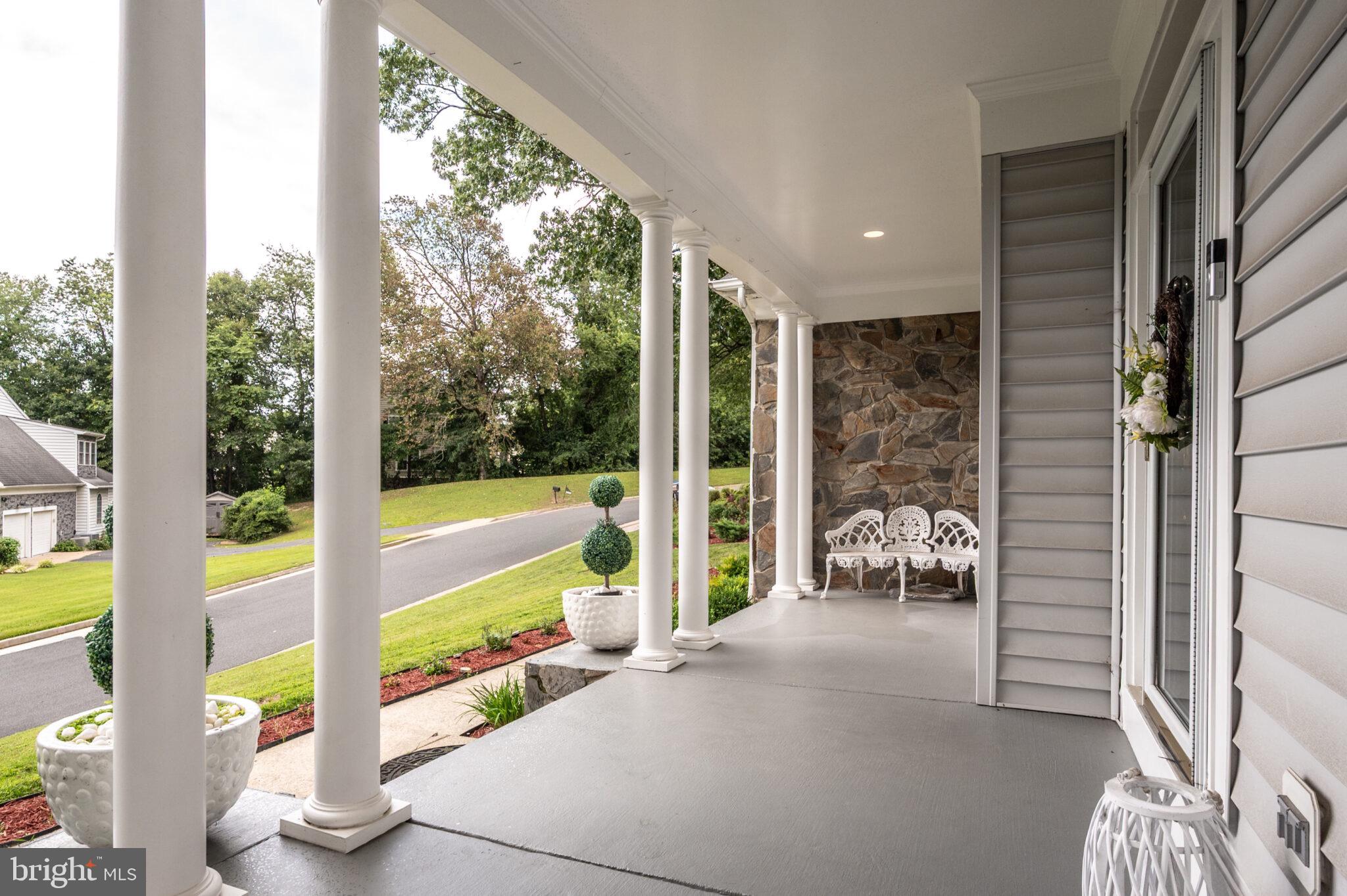 SUZANNE'S WAY - Residential