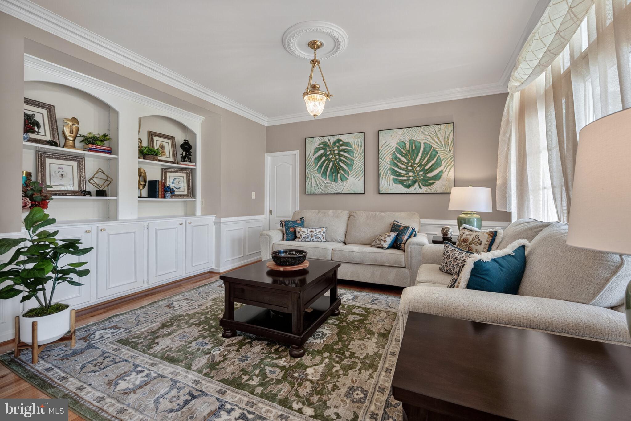 SUZANNE'S WAY - Residential