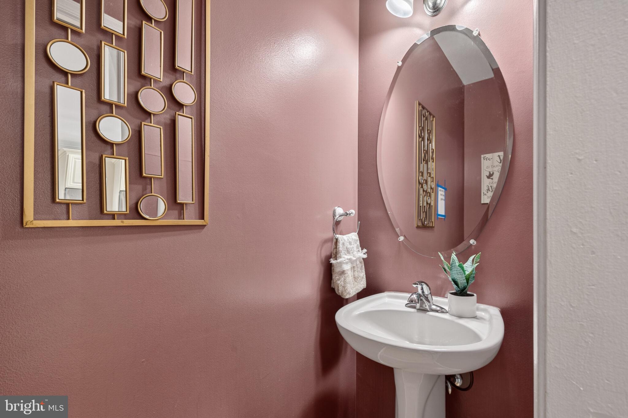 SUZANNE'S WAY - Residential