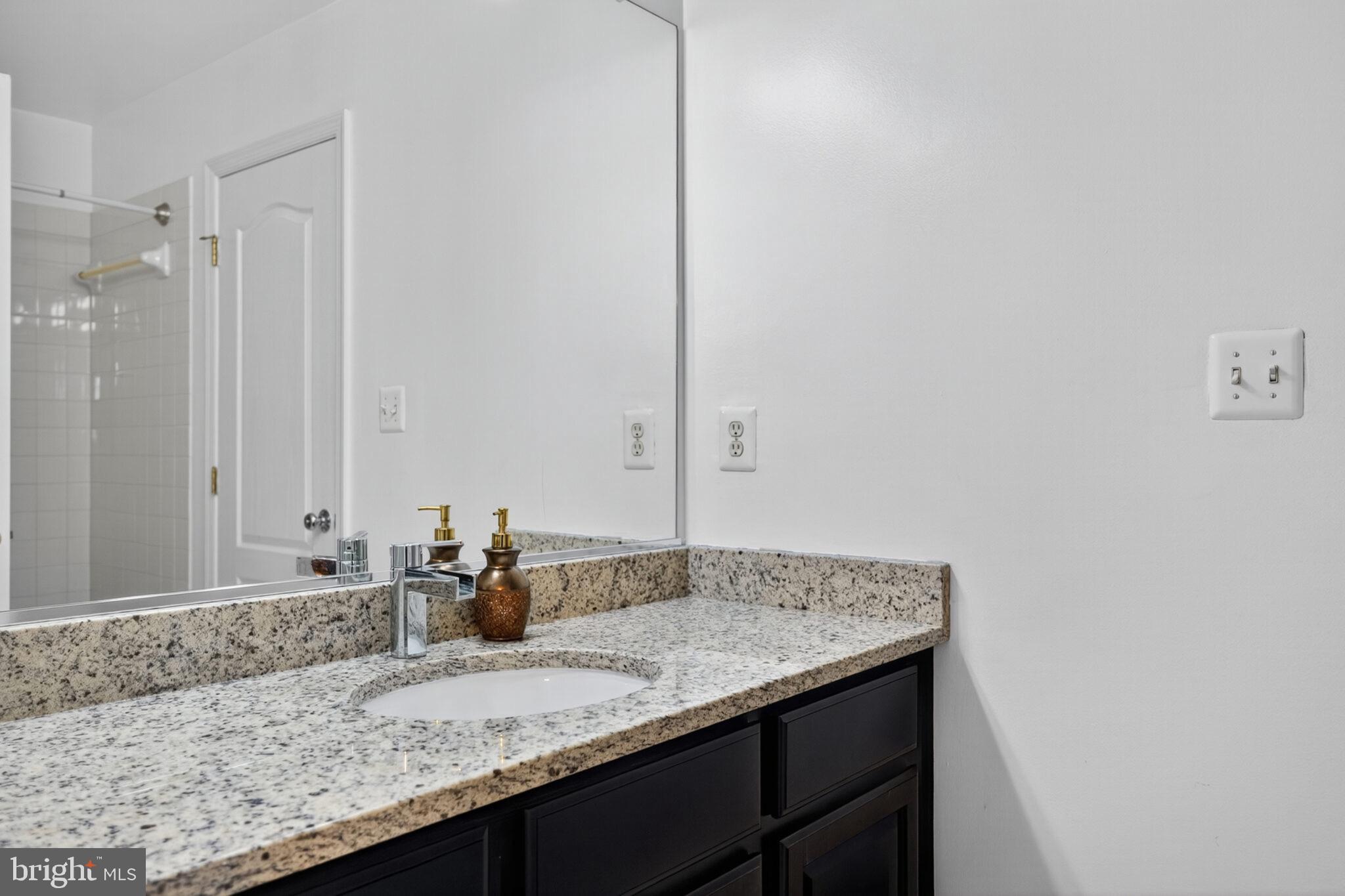 SUZANNE'S WAY - Residential