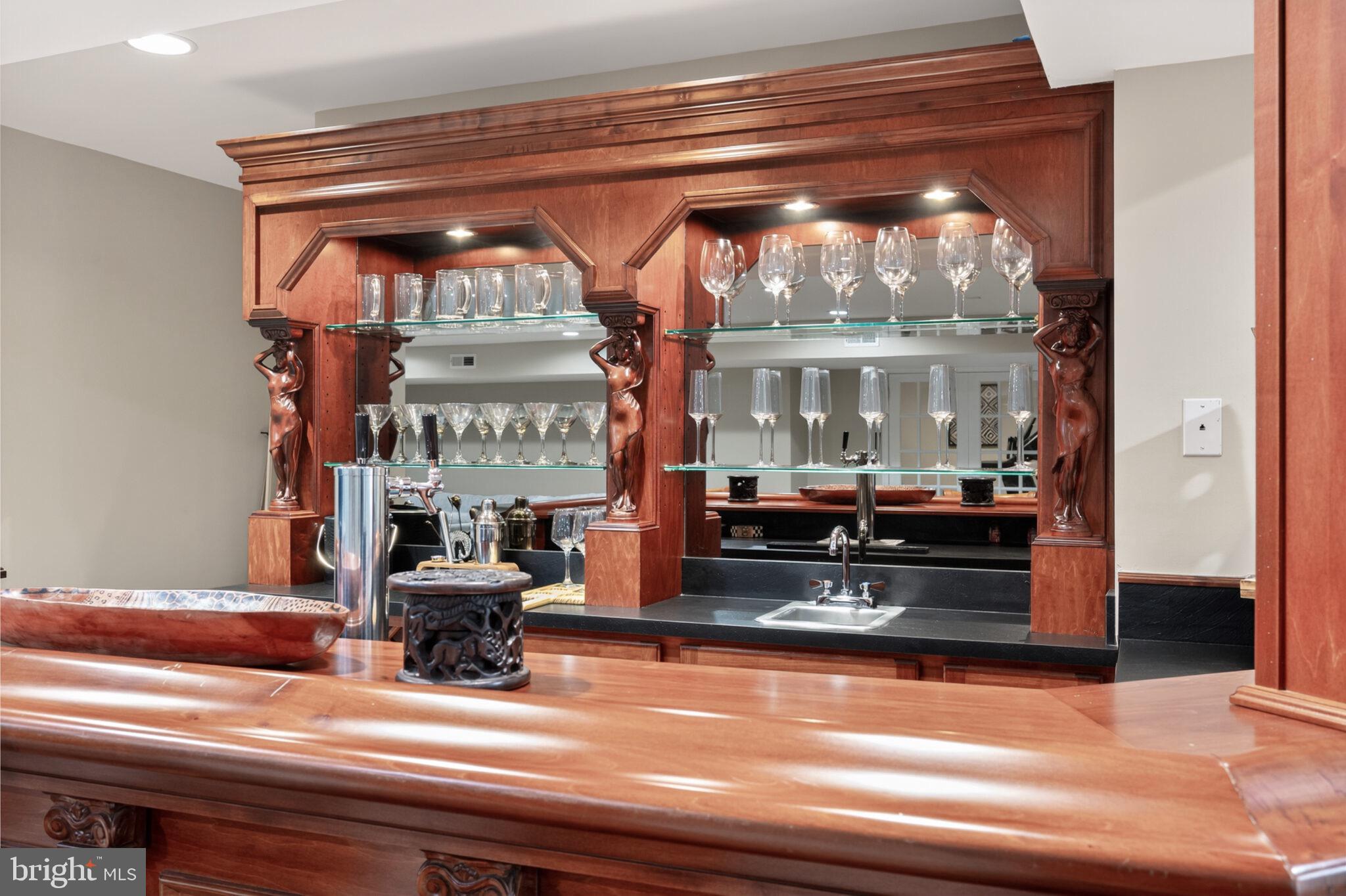 SUZANNE'S WAY - Residential