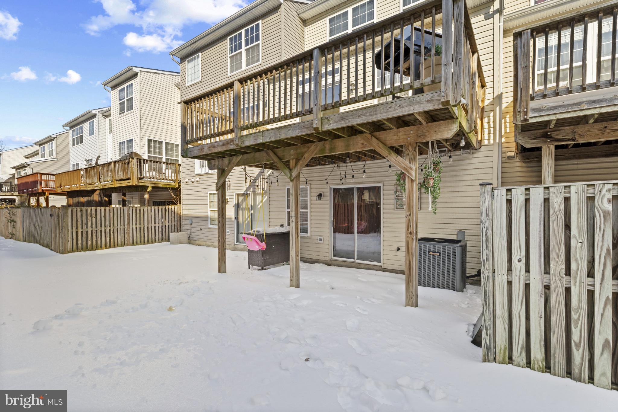 APPLEGATE NORTH - Residential