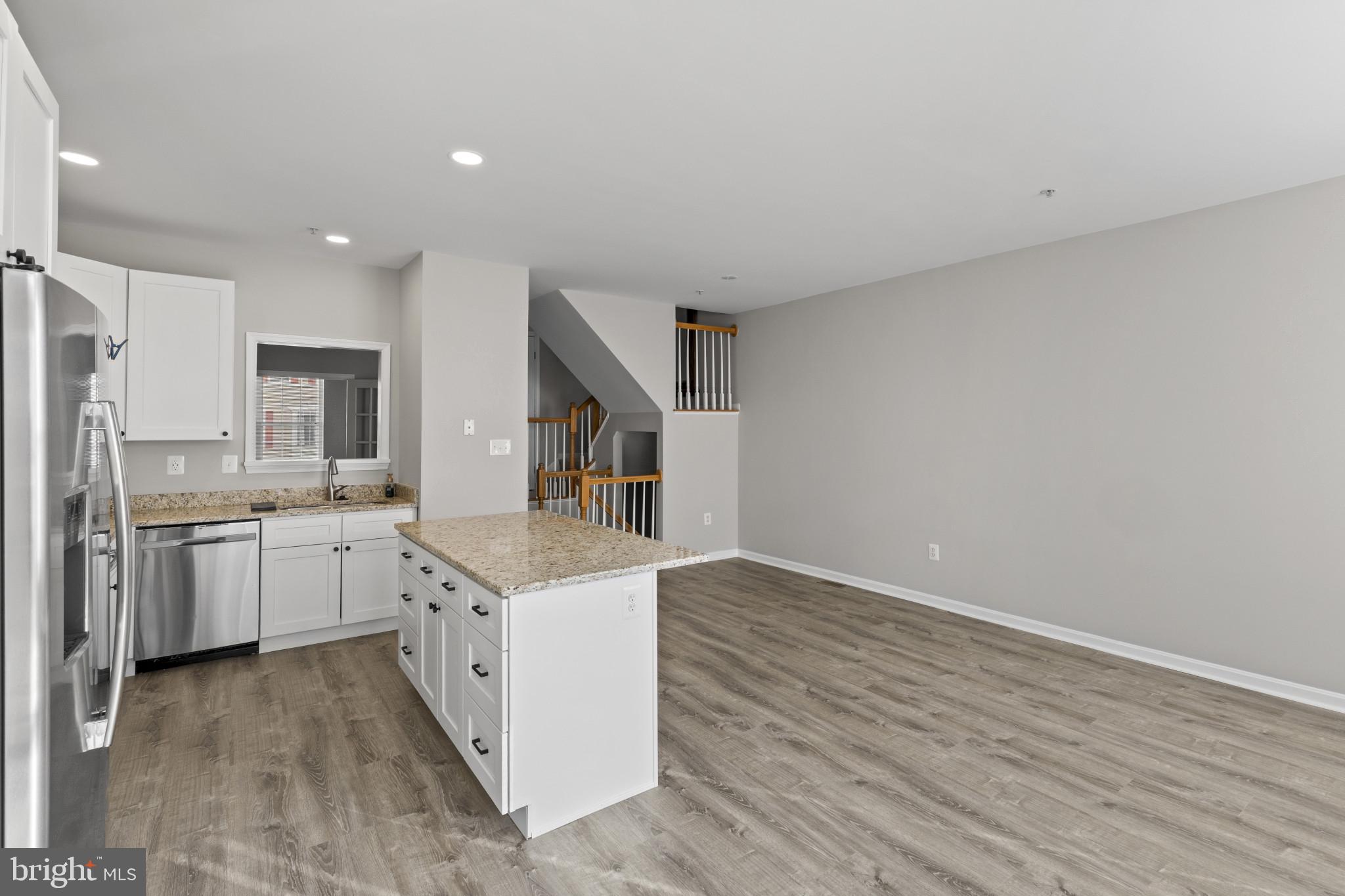 APPLEGATE NORTH - Residential