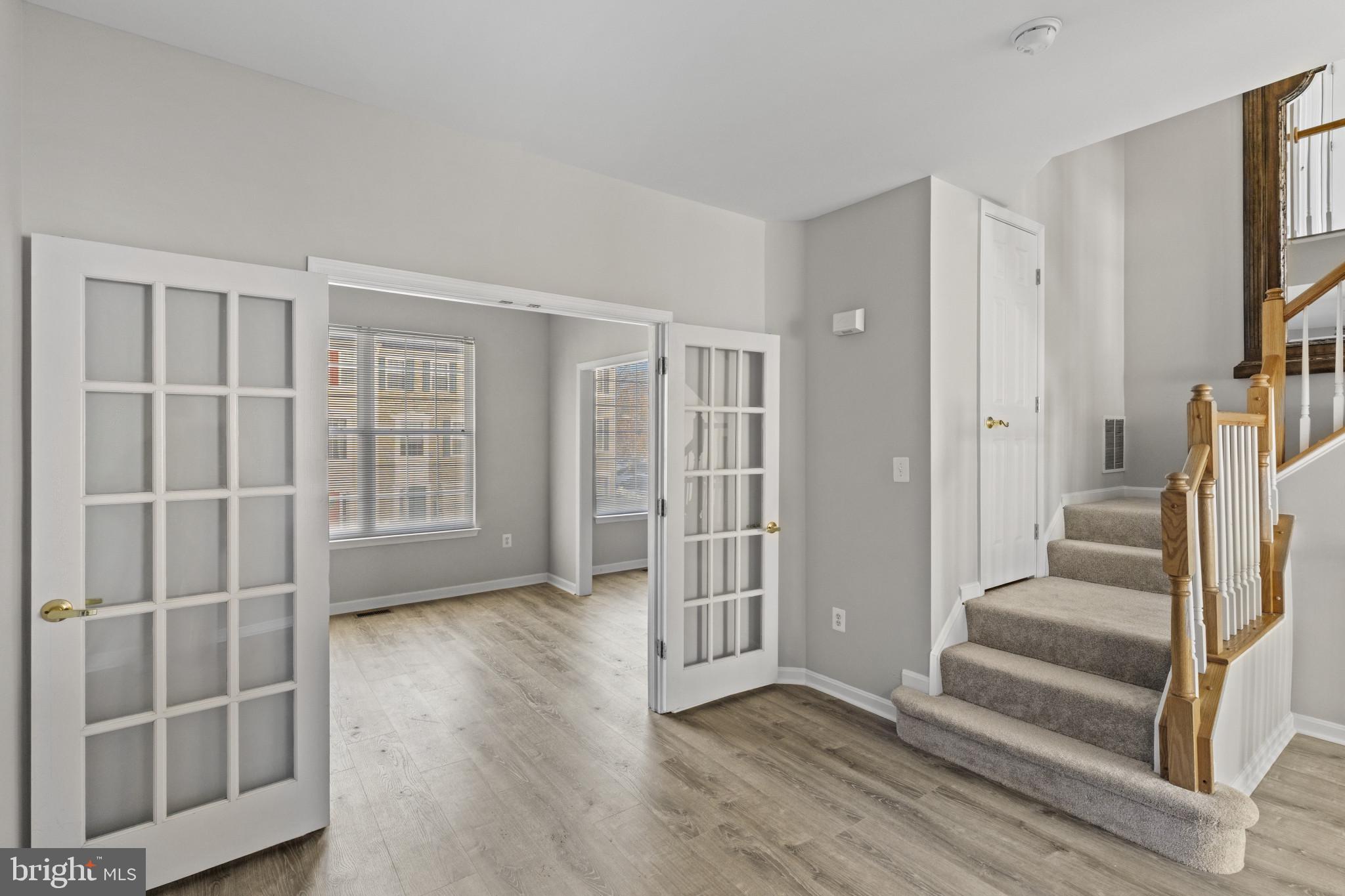 APPLEGATE NORTH - Residential