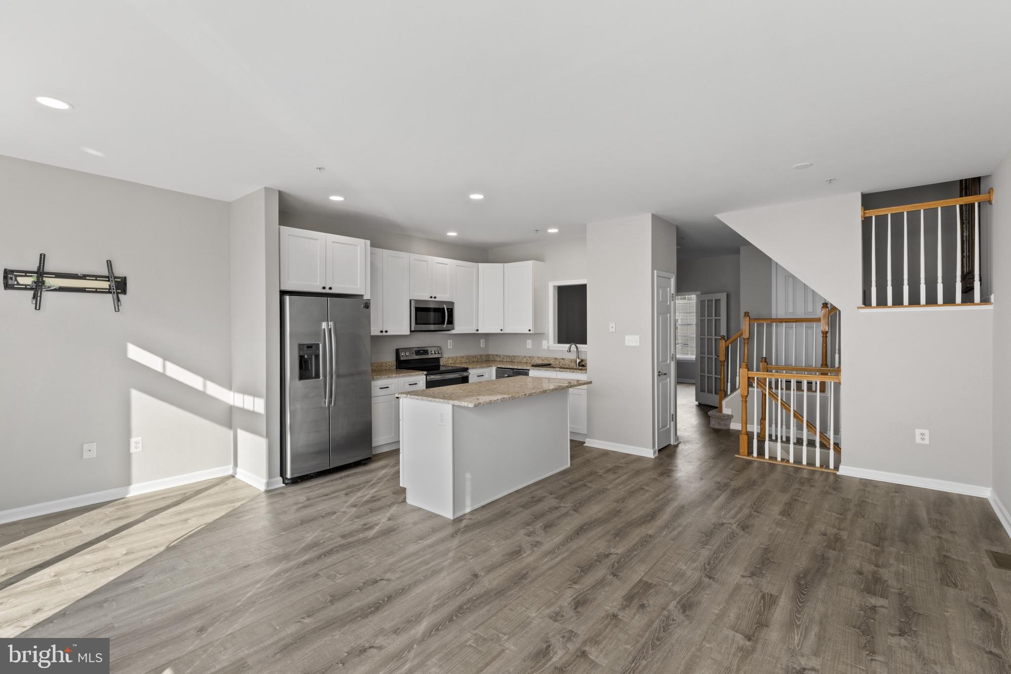 APPLEGATE NORTH - Residential