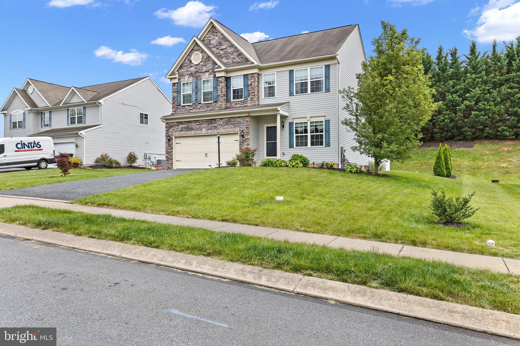 1010 NUGENT WAY