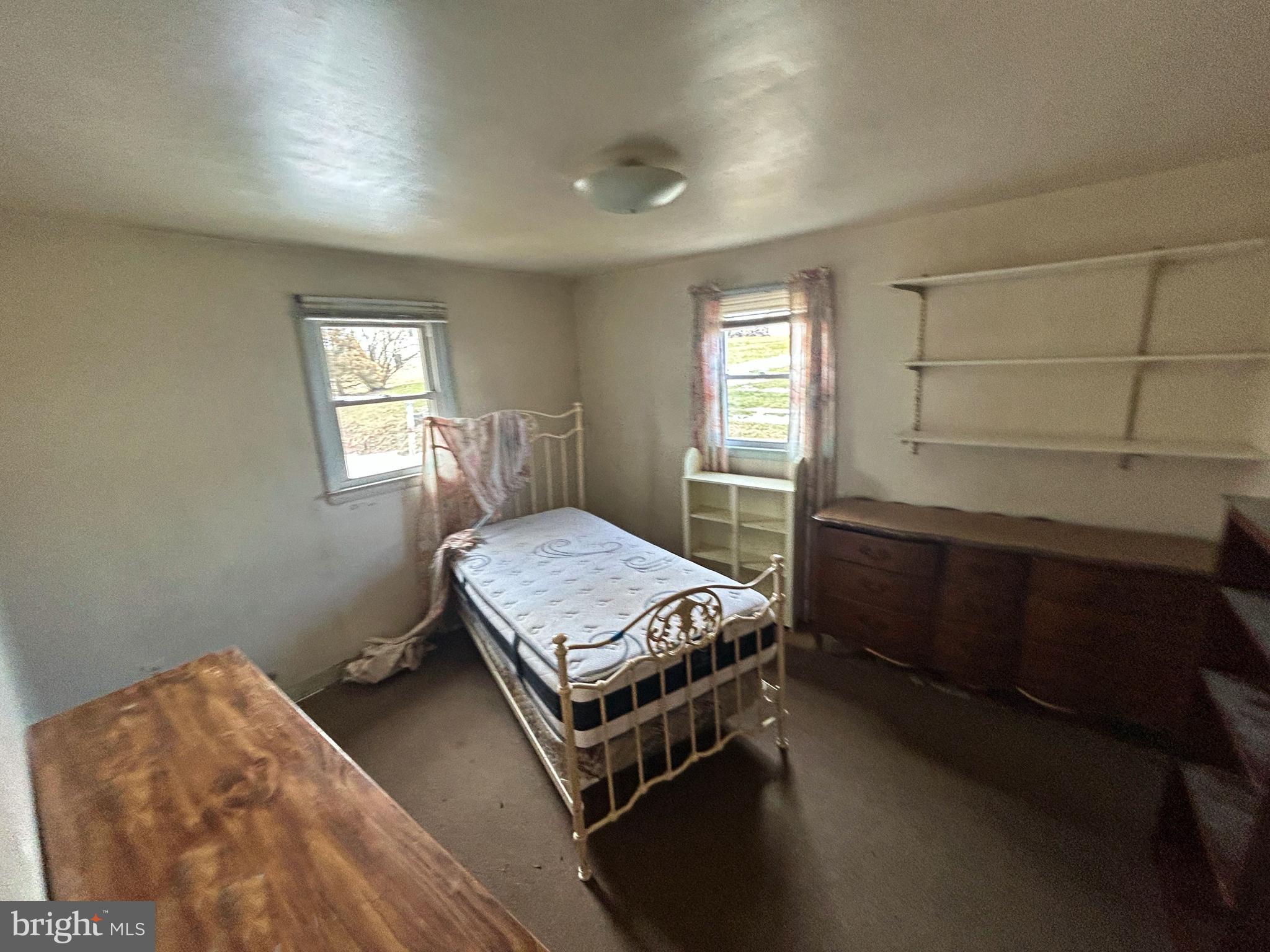 HAMPSTEAD - Residential