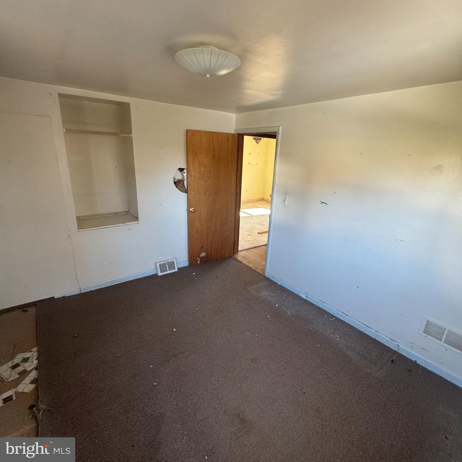 HAMPSTEAD - Residential