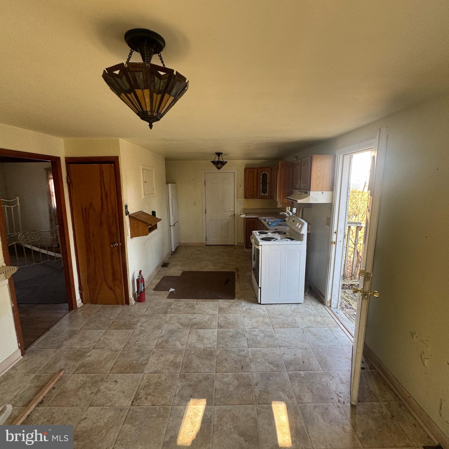 HAMPSTEAD - Residential