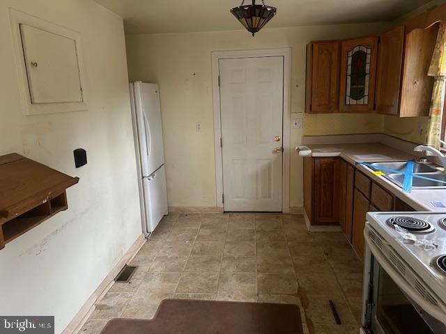 HAMPSTEAD - Residential