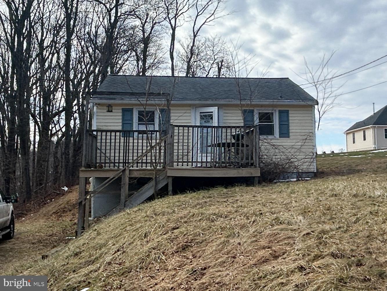 HAMPSTEAD - Residential