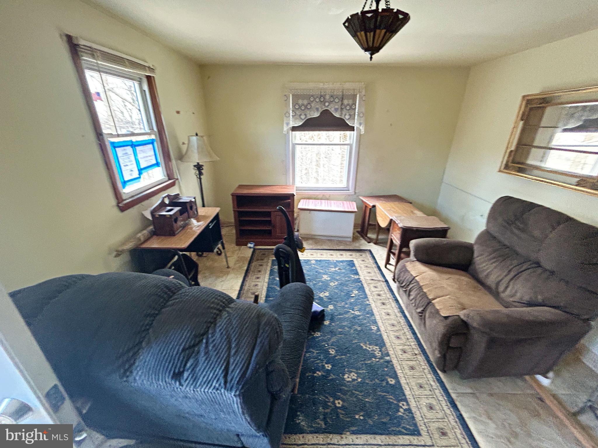 HAMPSTEAD - Residential