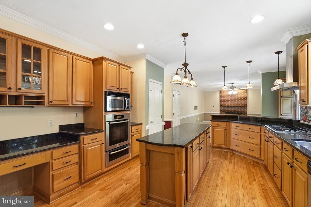 CRESCENT RUN - Residential